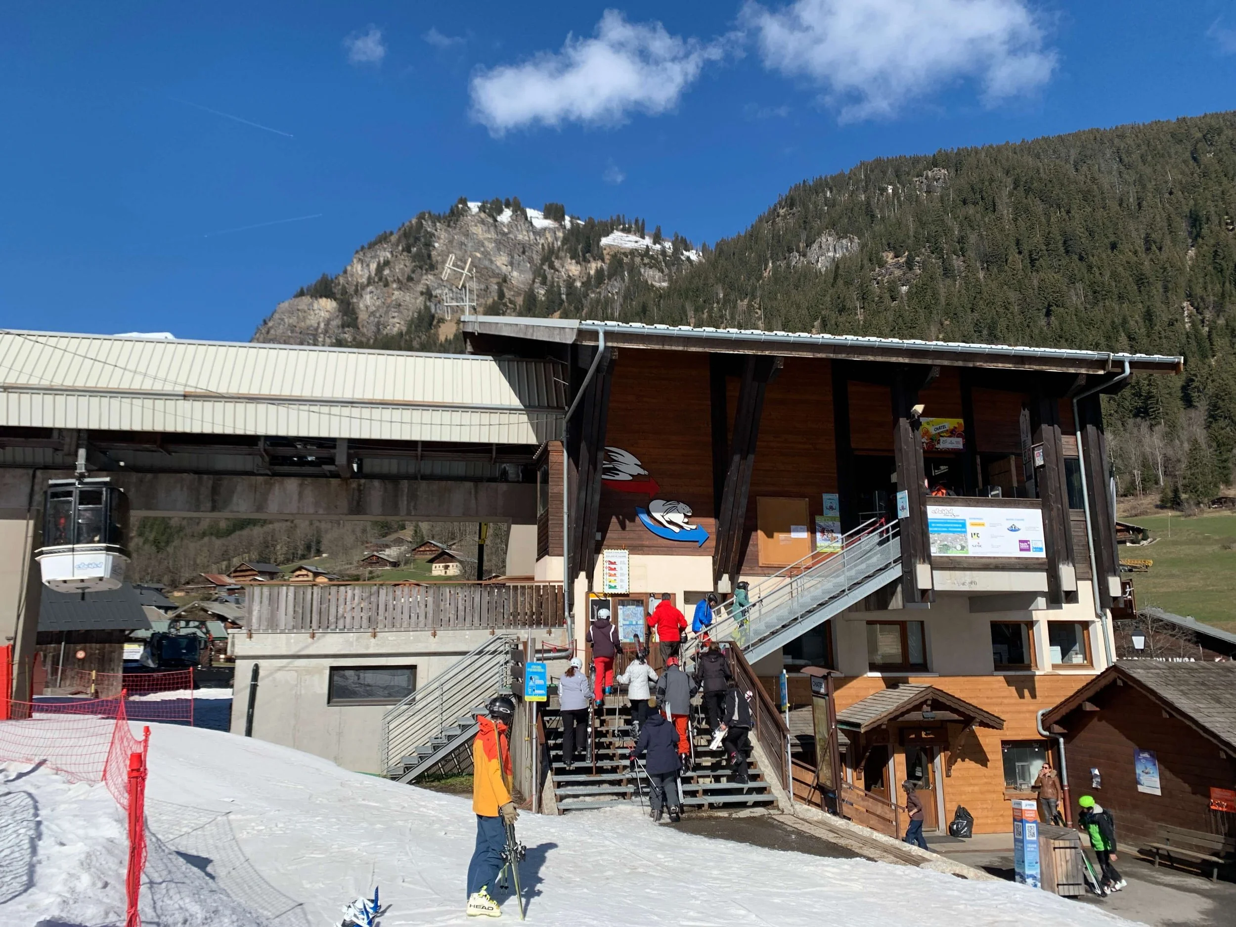 gondola-portes-du-soleil.JPG