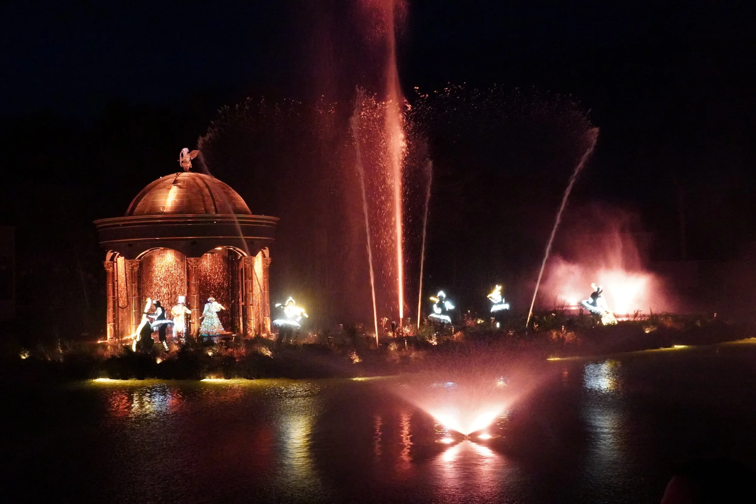 les-noces-de-feu-puy-du-fou-theme-park-show-france-c.JPG