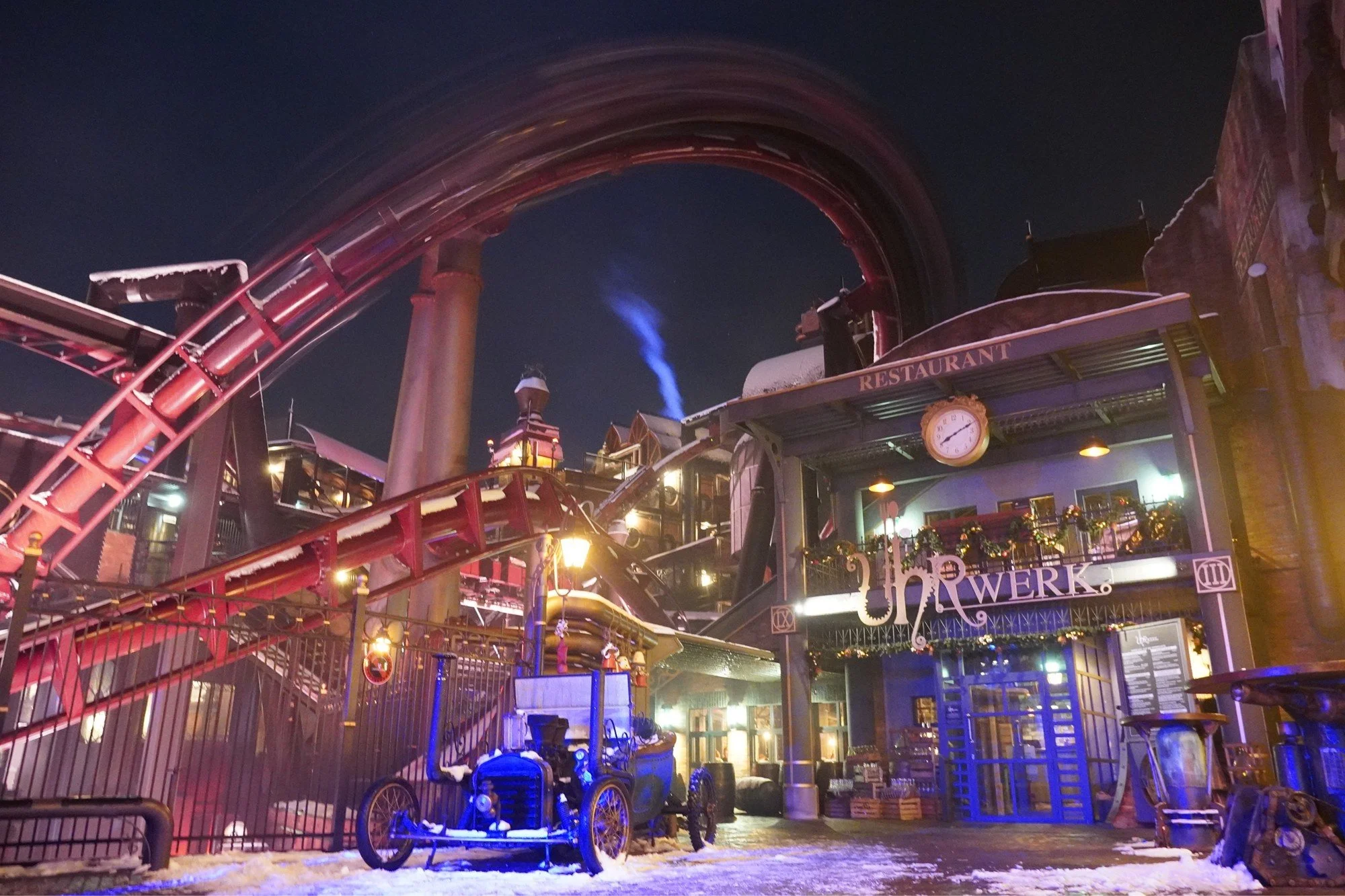 FLY at Phantasialand in the snow for small group Christmas theme park tour visiting theme parks and festive markets