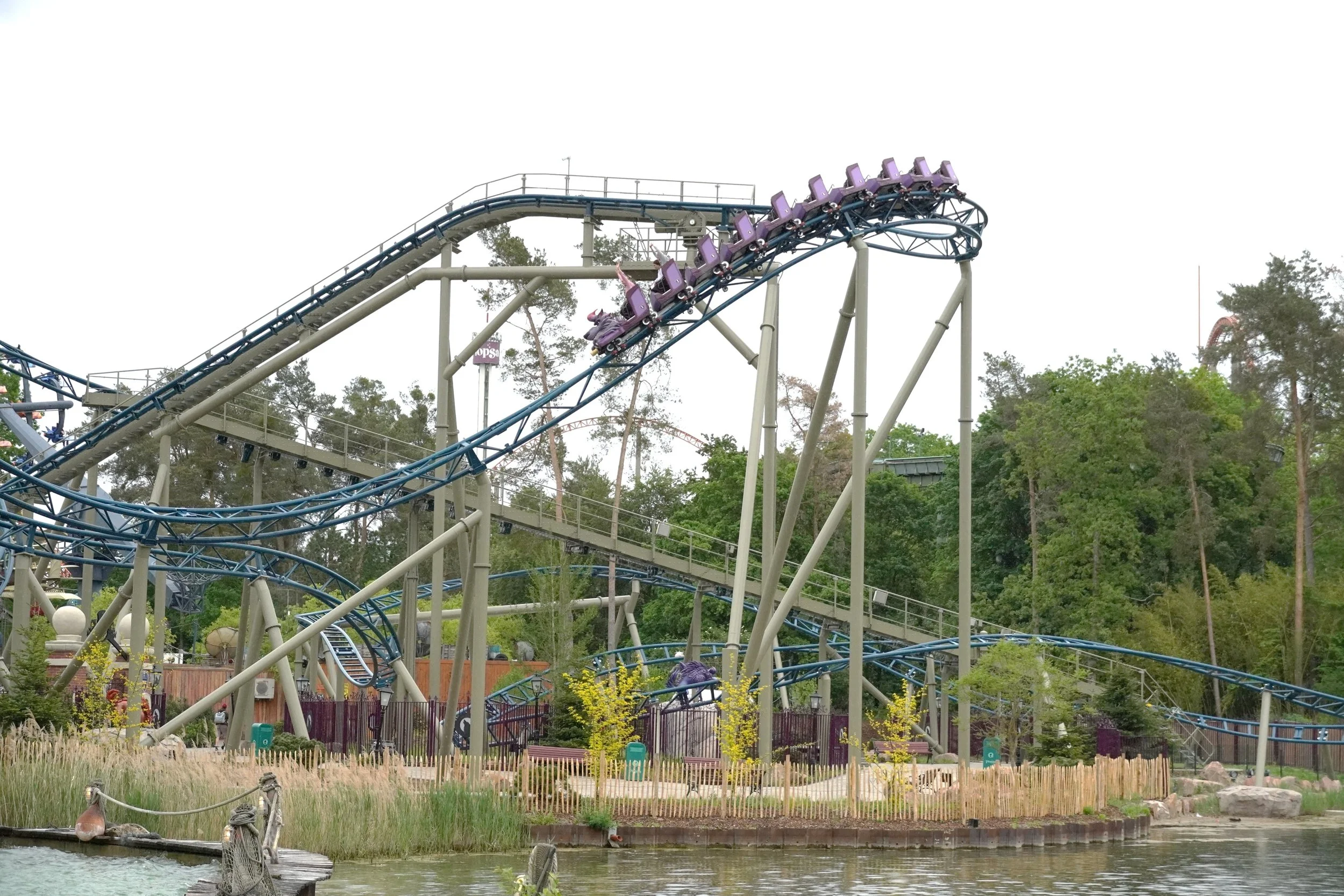 100% wolf roller coaster first drop at plopsaland deutschland