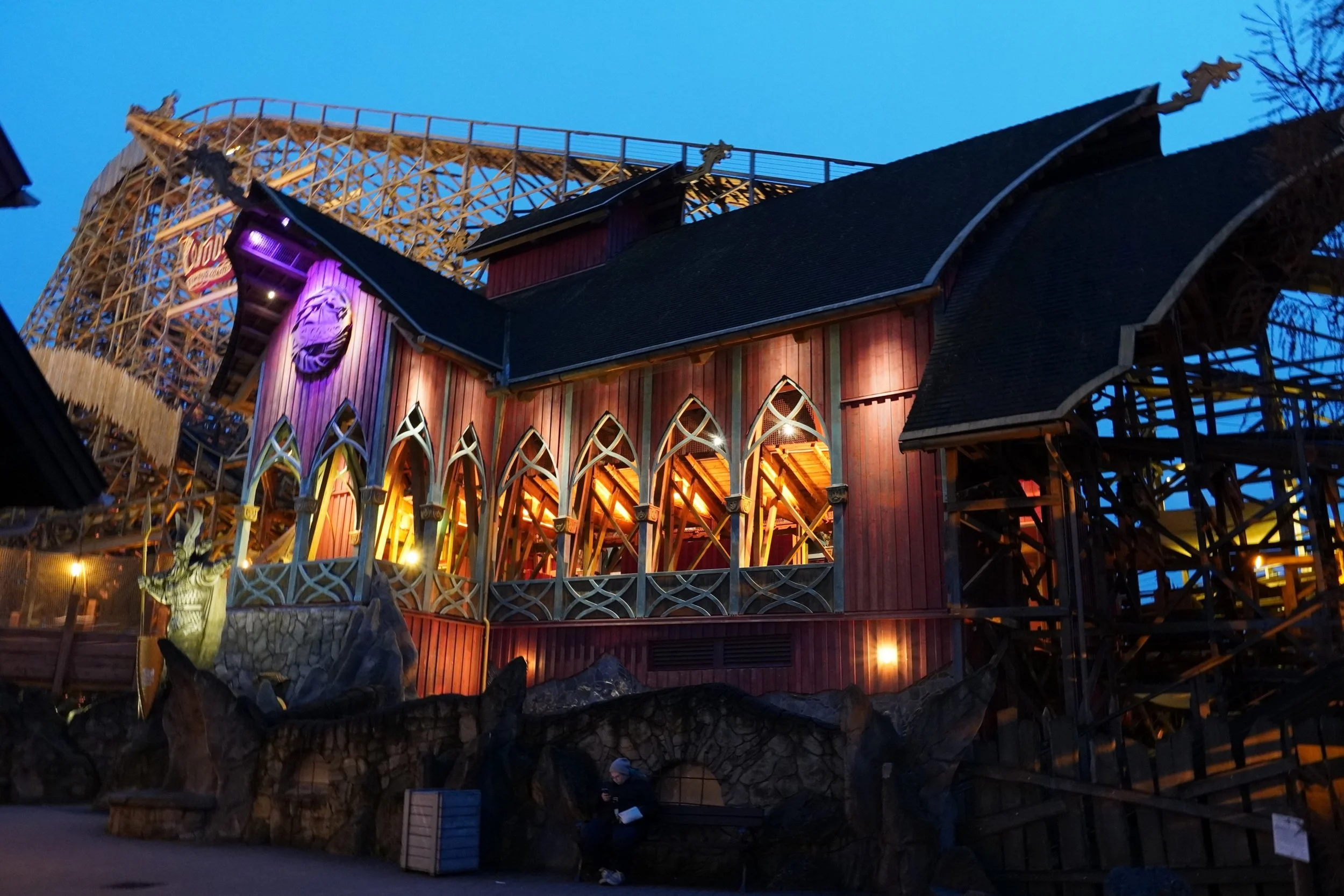 winter-europa-park-wodan-timbur-coaster-wood-rollercoaster-cc.JPG