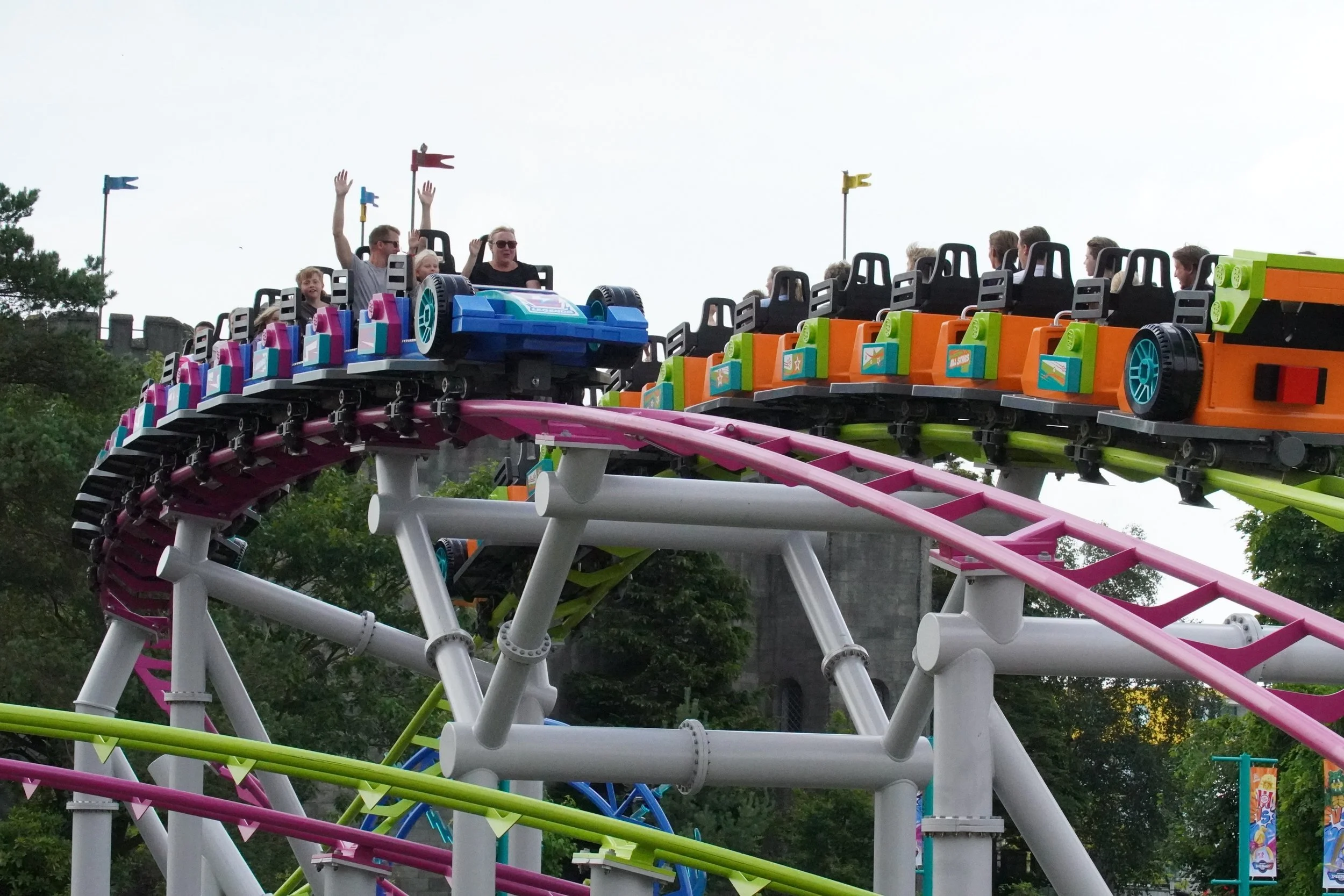 minifigure-speedway-zierer-family-roller-coaster-legoland-billund-denmark-k.JPG