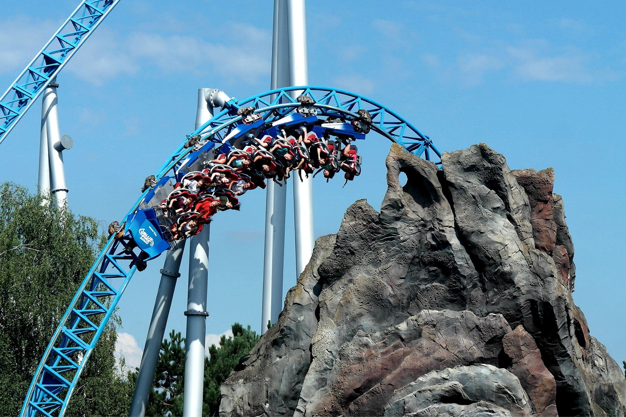 europa-park-germany-rust-blue-fire-mack-launch-roller-coaster-e.JPG