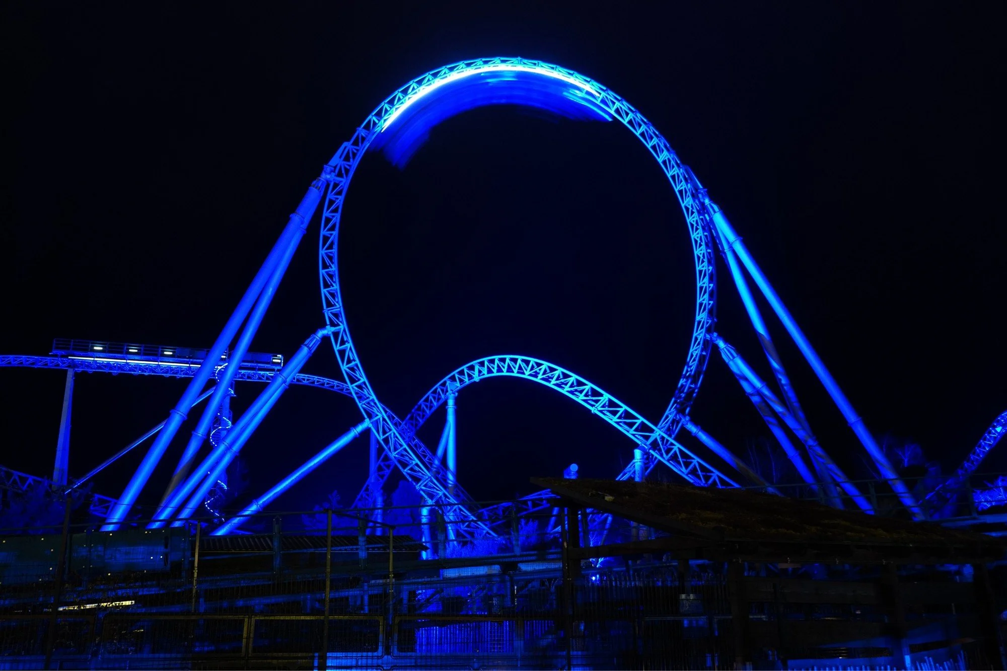 winter-europa-park-blue-fire-mack-rides-roller-coaster-b.JPG