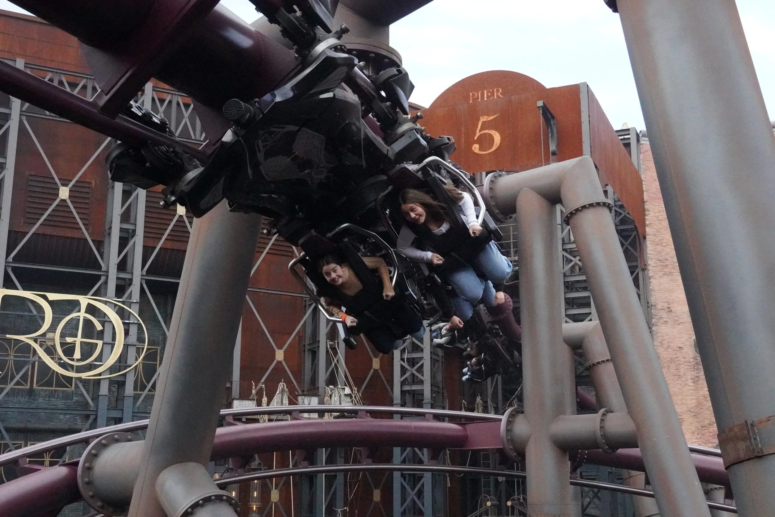 Wintertraum-phantasialand-rookburgh-fly-vekoma-flying-coaster-aa.JPG