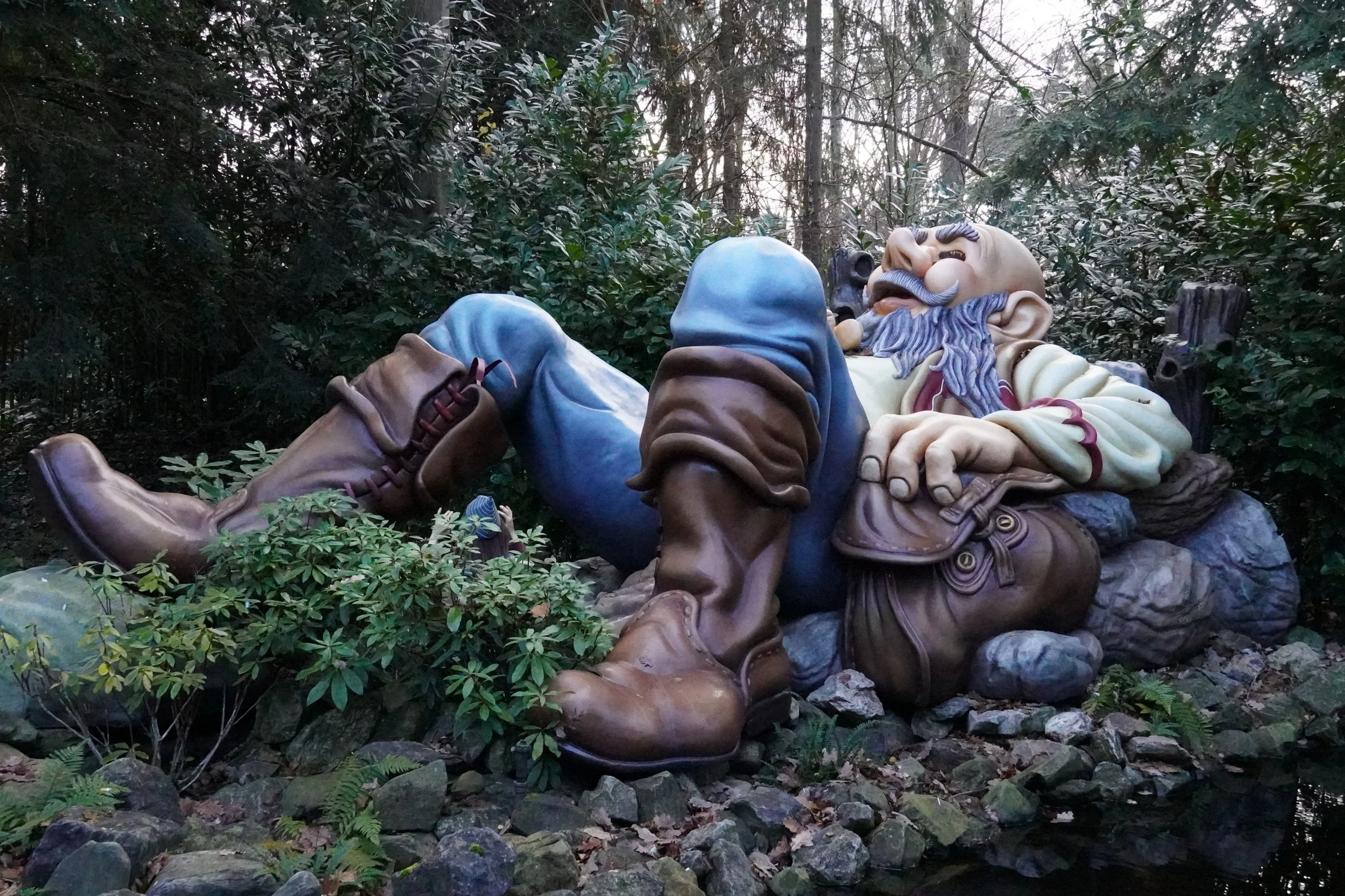 winter-efteling-netherlands-fairytale-forest-tom-thumb.JPG