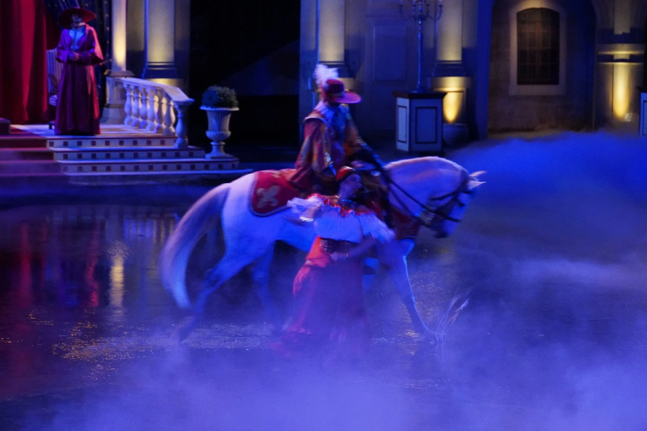 mousquetaire-de-richelieu-puy-du-fou-theme-park-show-france-b.JPG