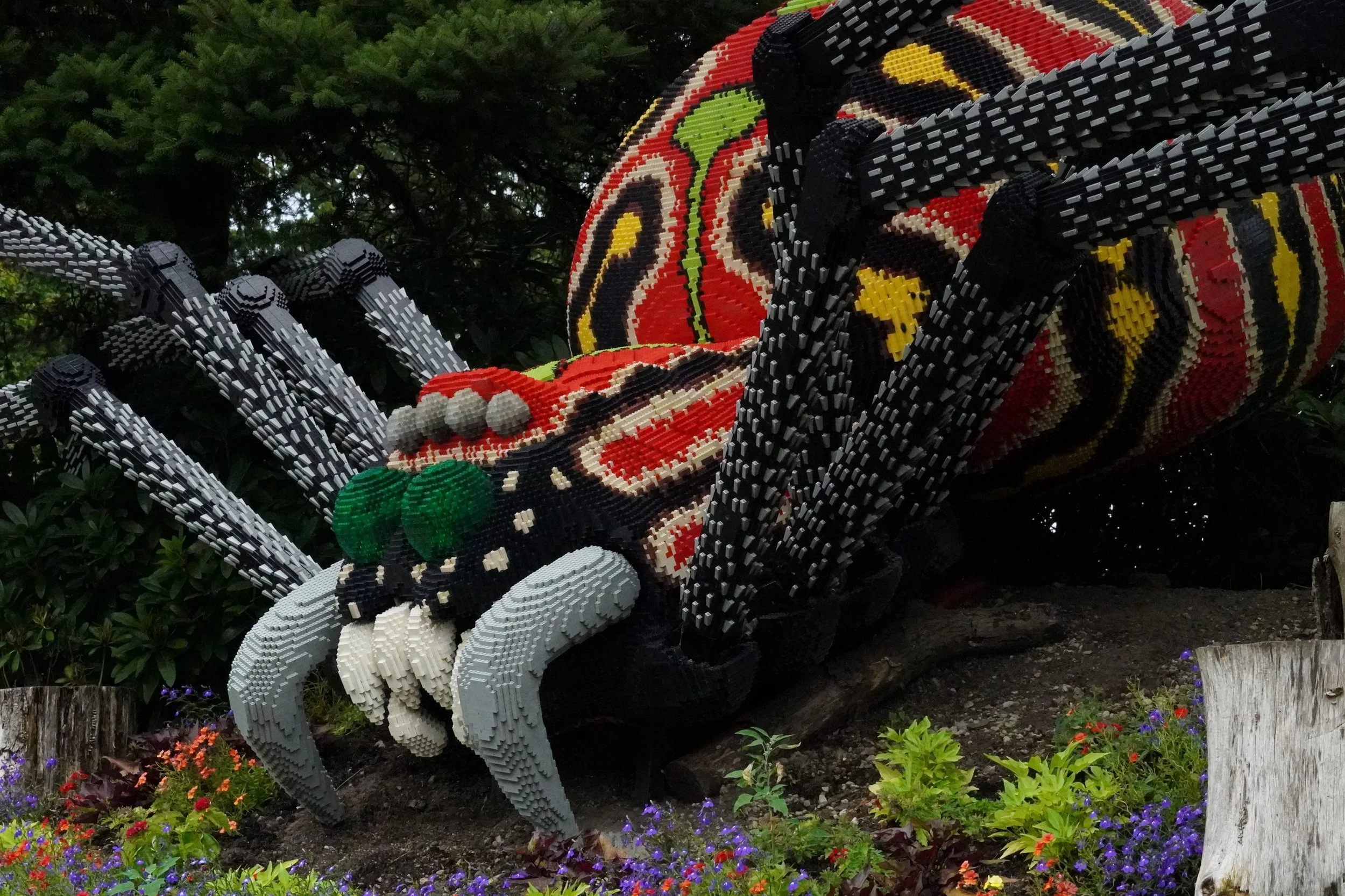 legoland-billund-denmark-theme-park-characters-lego-spider.JPG