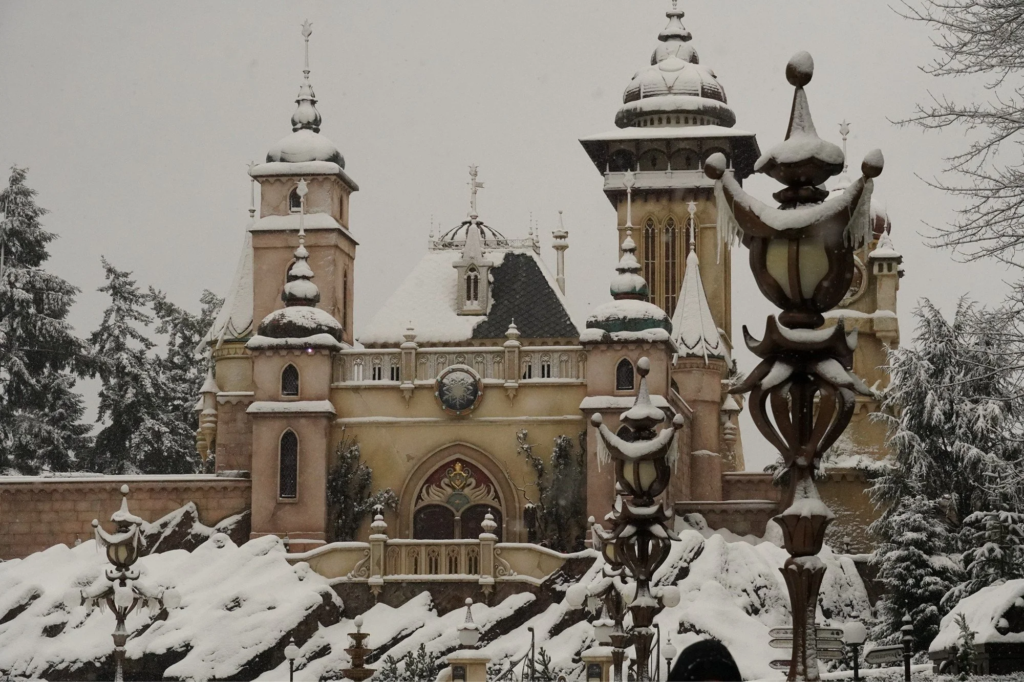winter-efteling-netherlands-snow-symbolica-b.JPG