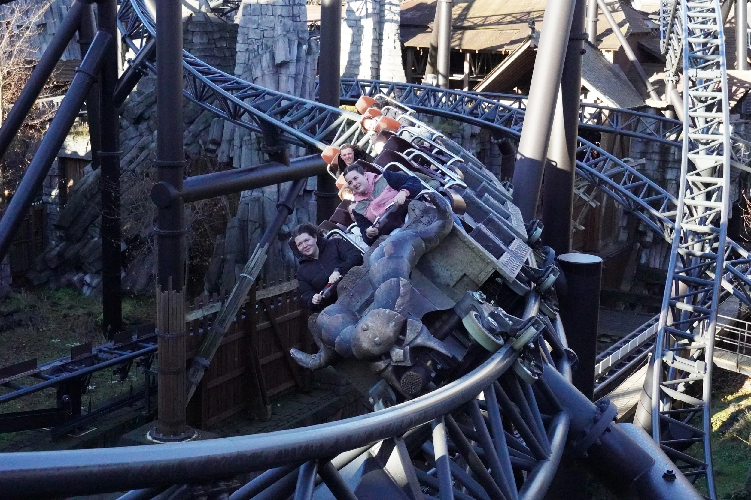 Wintertraum-phantasialand-taron-intamin-roller-coaster-hh.JPG