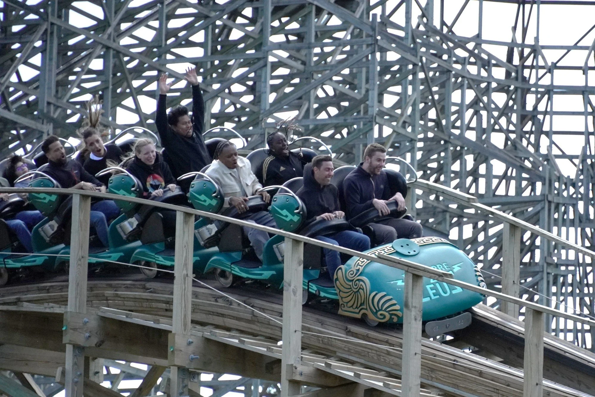 parc-asterix-france-paris-tonnerre-zeus-gravity-group-wooden-roller-coaster-f.JPG