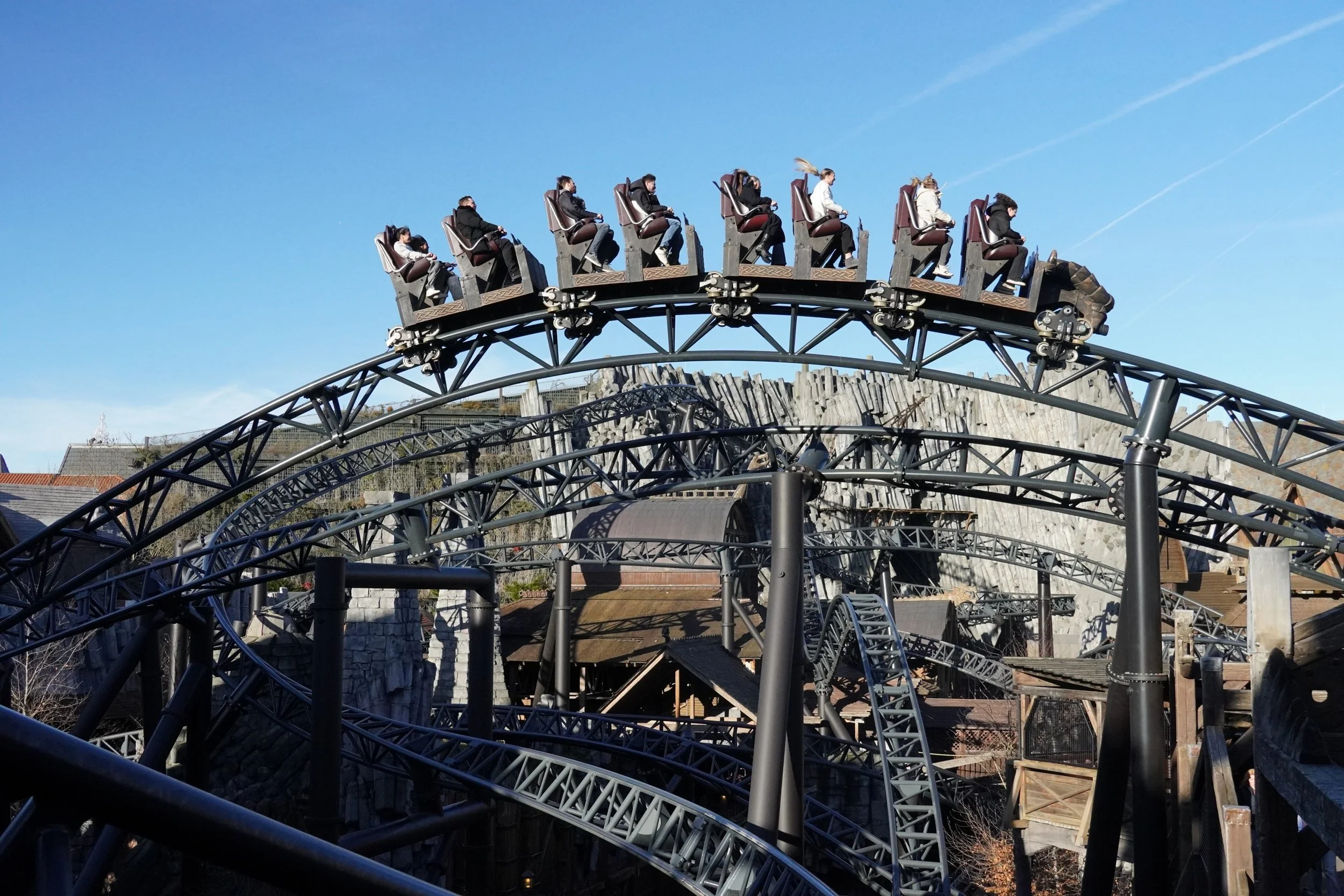 Wintertraum-phantasialand-taron-intamin-roller-coaster-dd.JPG
