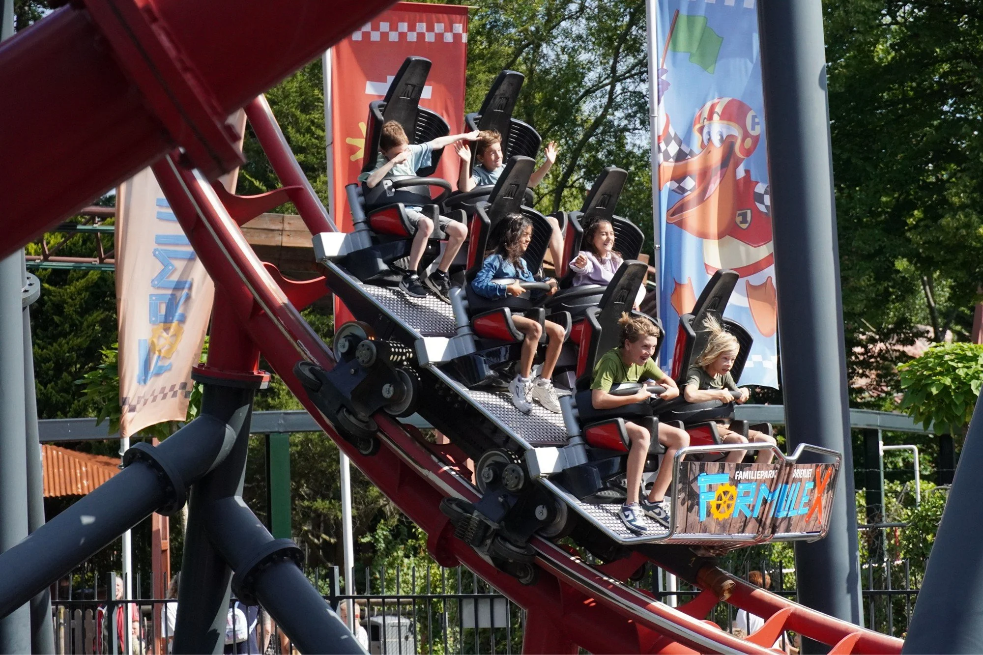 drievliet-family-park-netherlands-formule-x-roller-coaster-g.JPG