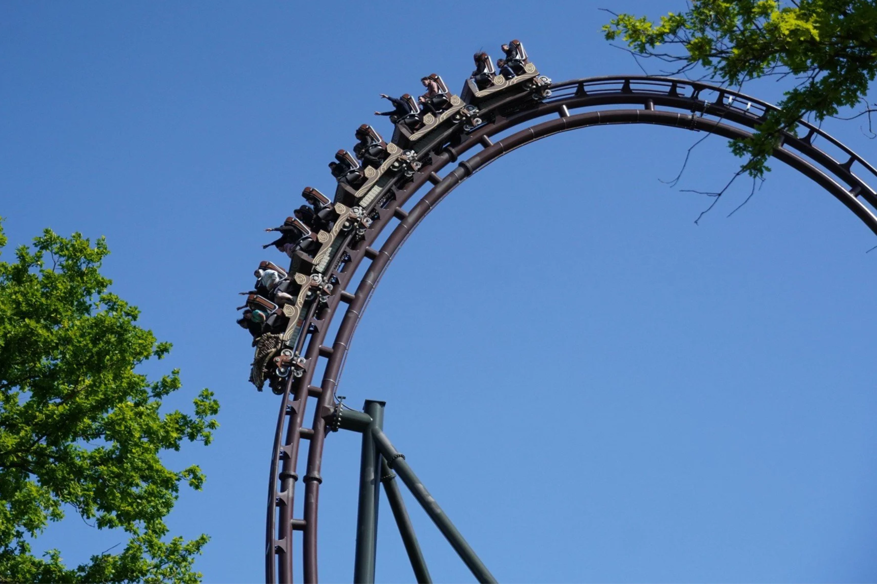 parc-asterix-france-paris-toutatis-intamin-roller-coaster-d.png