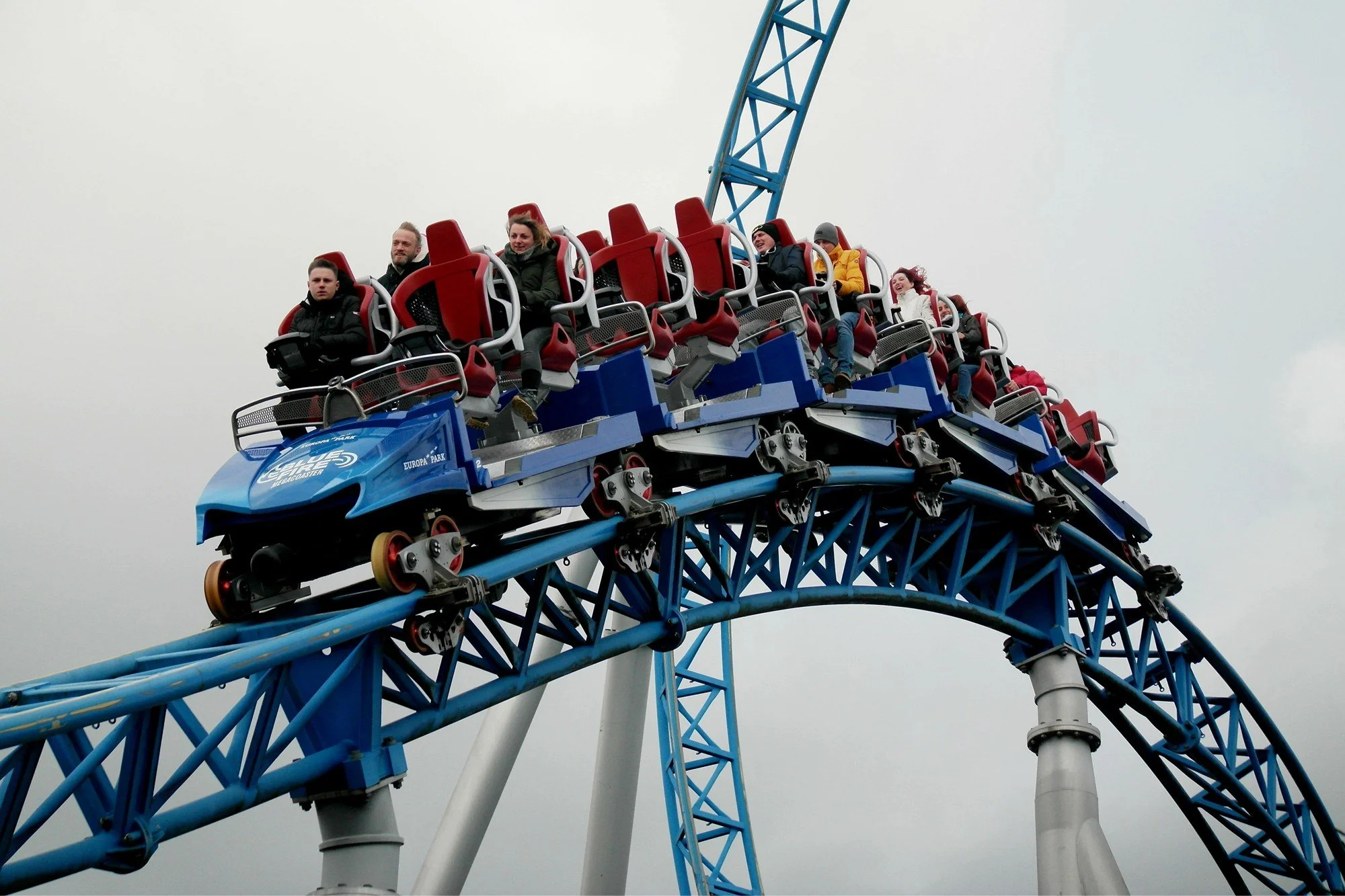 winter-europa-park-blue-fire-mack-rides-roller-coaster-c.JPG