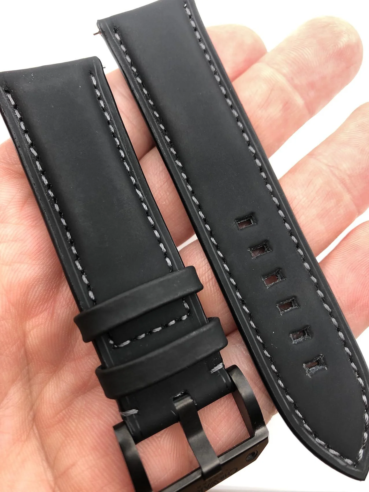 C60 Black Soft Touch Leather Grey Stitching 22mm (SMALL)