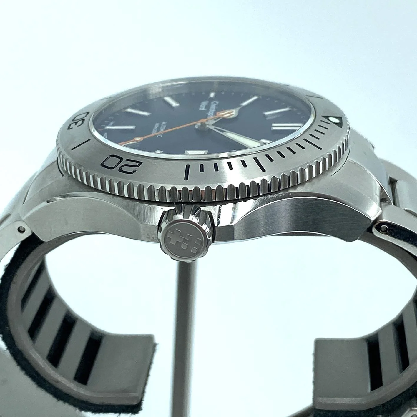 WardHoard-C60-316L-blue-e.jpg