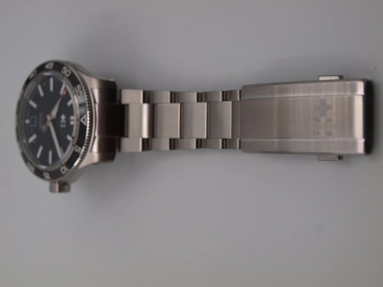 SOLD WH54 C60 Trident Pro 300 40mm Black (11/2023) — Ward Hoard