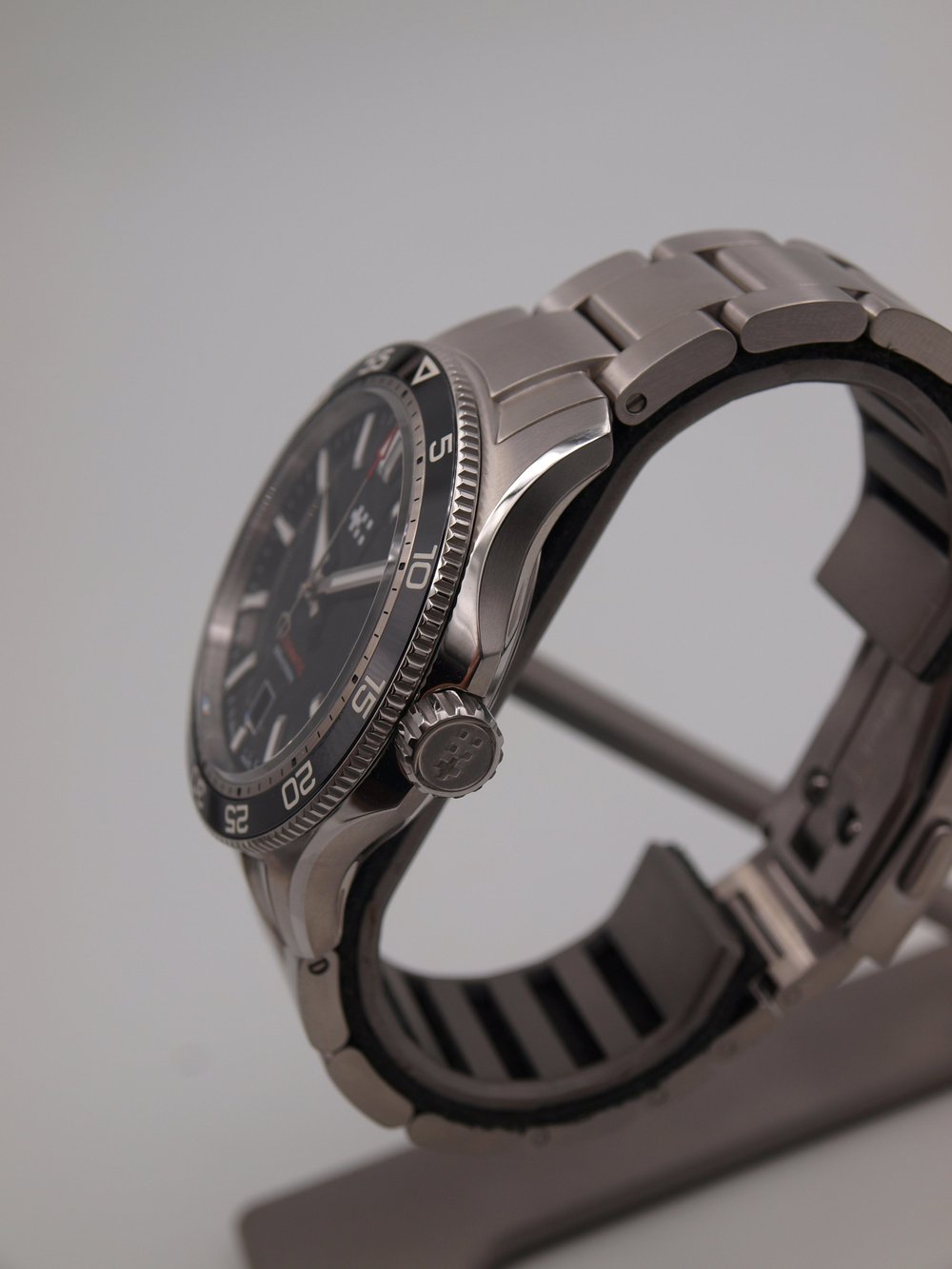 SOLD WH54 C60 Trident Pro 300 40mm Black (11/2023) — Ward Hoard