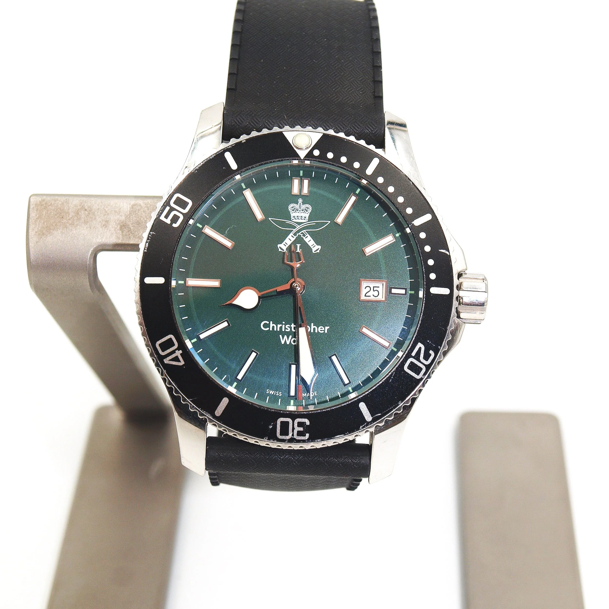 SOLD WH44 C60 Trident 300 Royal Ghurka Quartz 43mm FULLY SERVICED (07/2019)