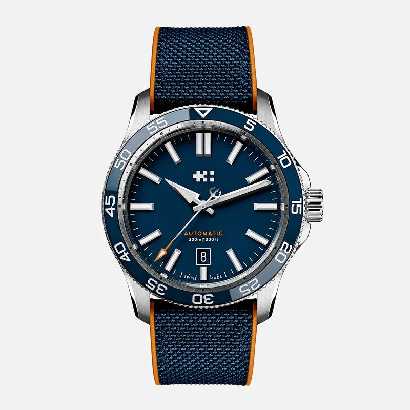 SOLD WH743 C60 Trident Pro 300 42mm Blue (12/2023) NOW PRICED WITH BRACELET INSTEAD OF STRAP