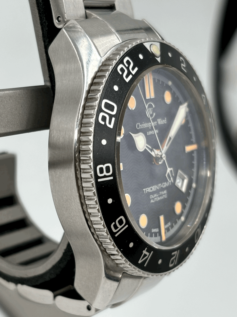 SOLD WH331 - C60 Trident GMT Automatic Mk1 (03/2011) — Ward Hoard