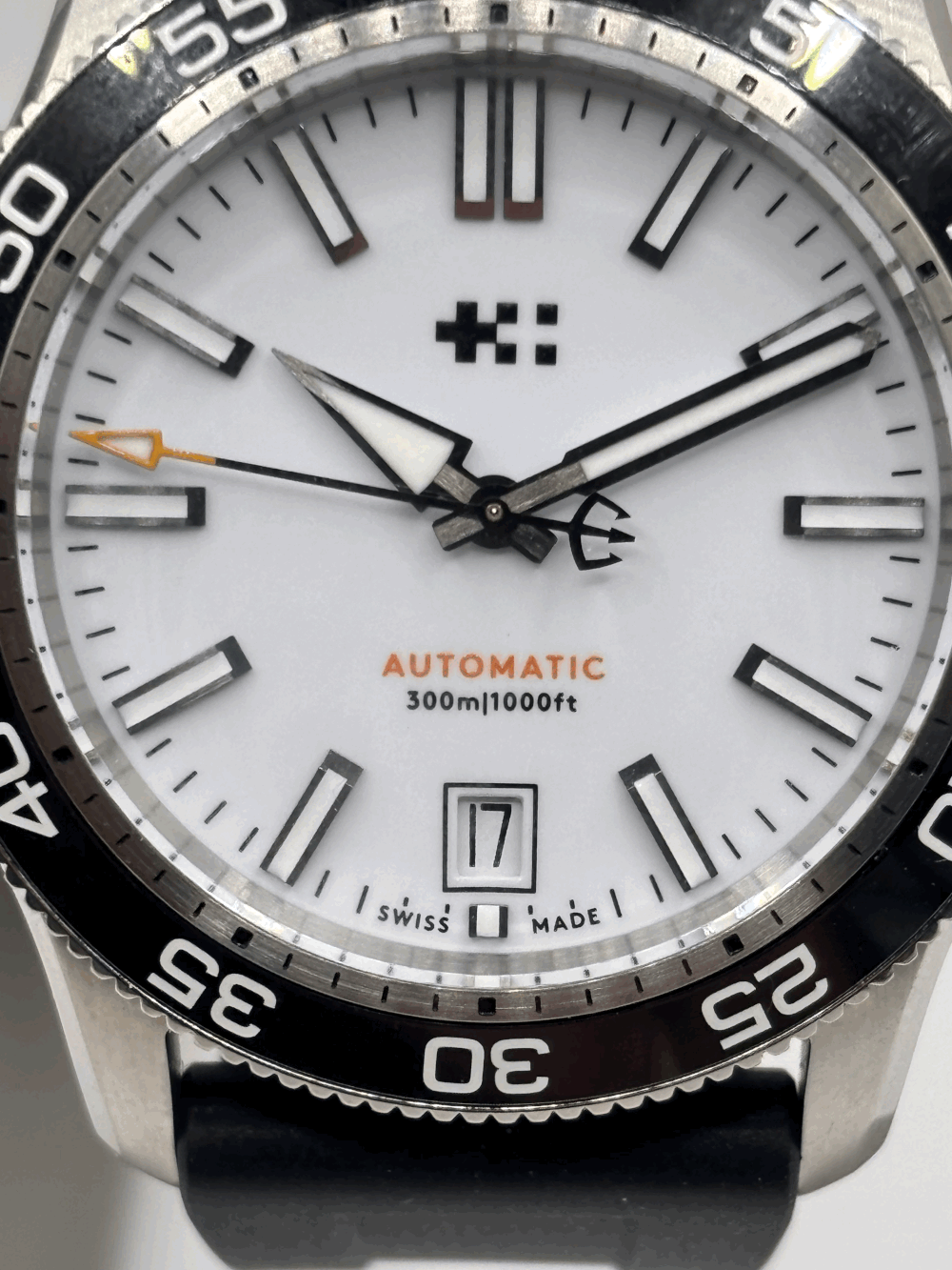 WH1118 C60 Trident Pro 300 38mm White (07/2023) — Ward Hoard