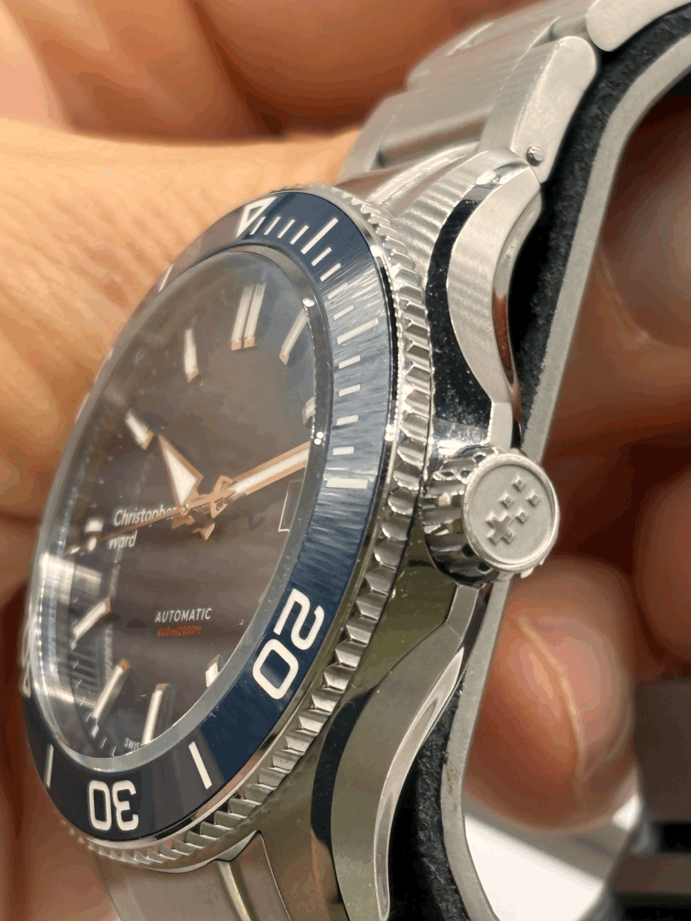 Wrist Christopher Ward C60 Trident Pro 600 40mm WH1115 C60 Trident