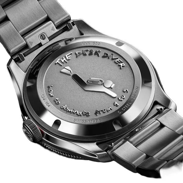 C65-Desk-Diver-Caseback.jpg