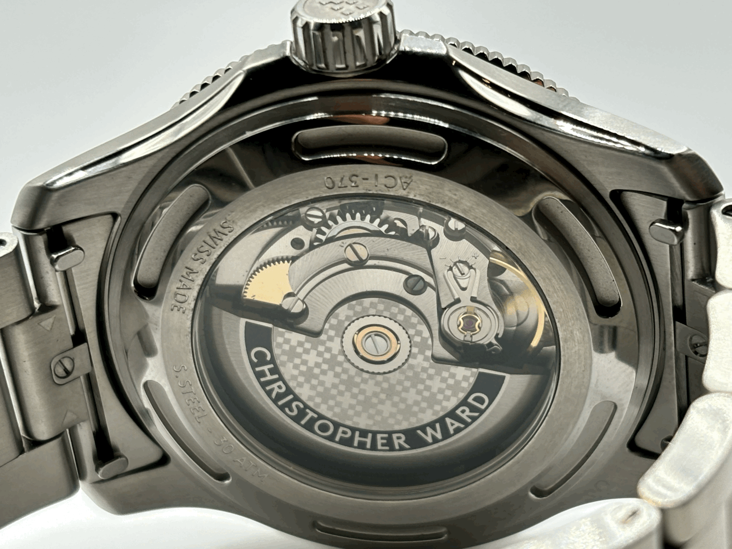 SOLD WH462 C60 Trident Pro 300 42mm Green (09/2022) — Ward Hoard