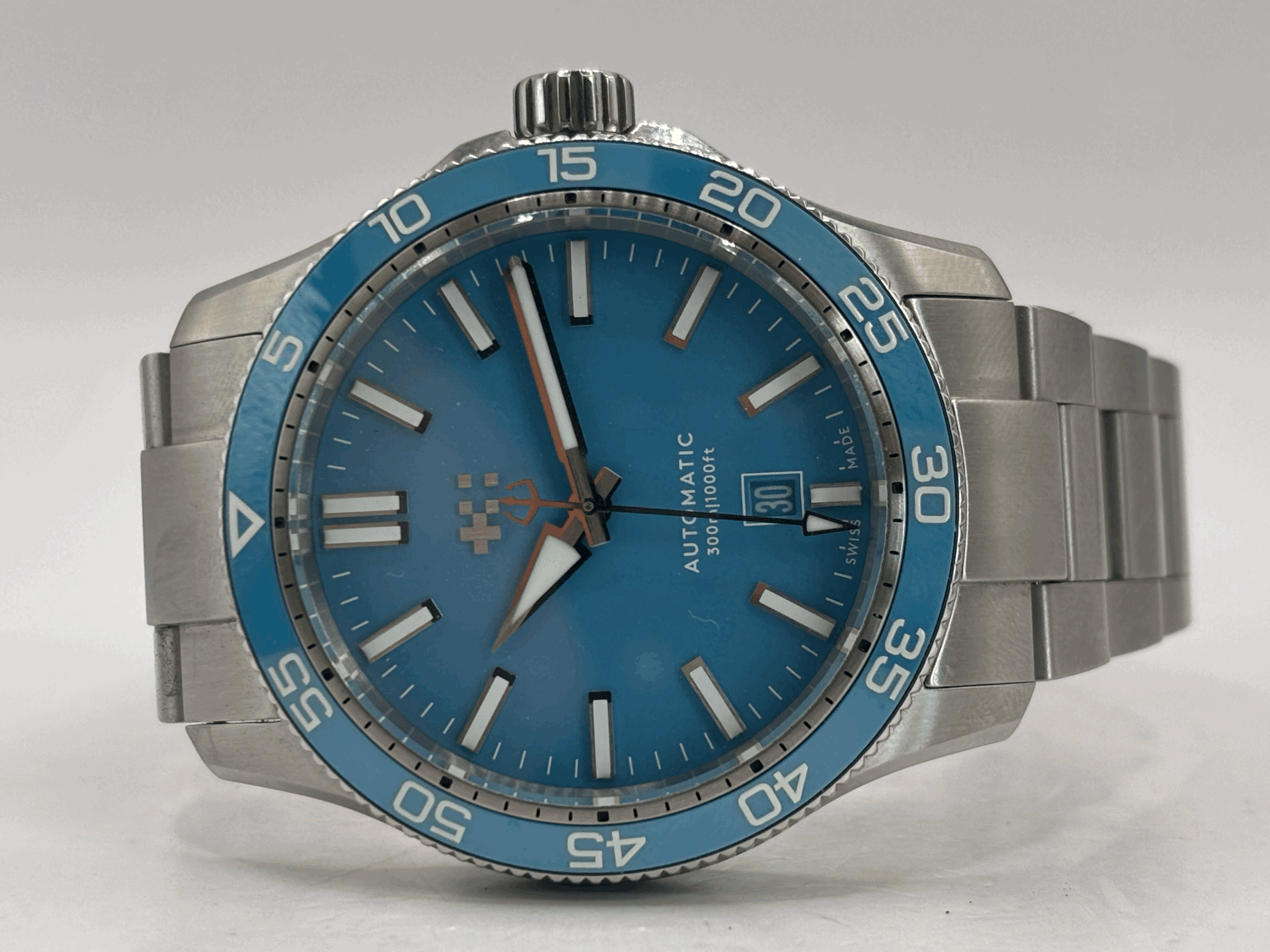 SOLD WH1092 C60 Trident Pro 300 42mm Pool Blue (09/2024) — Ward Hoard