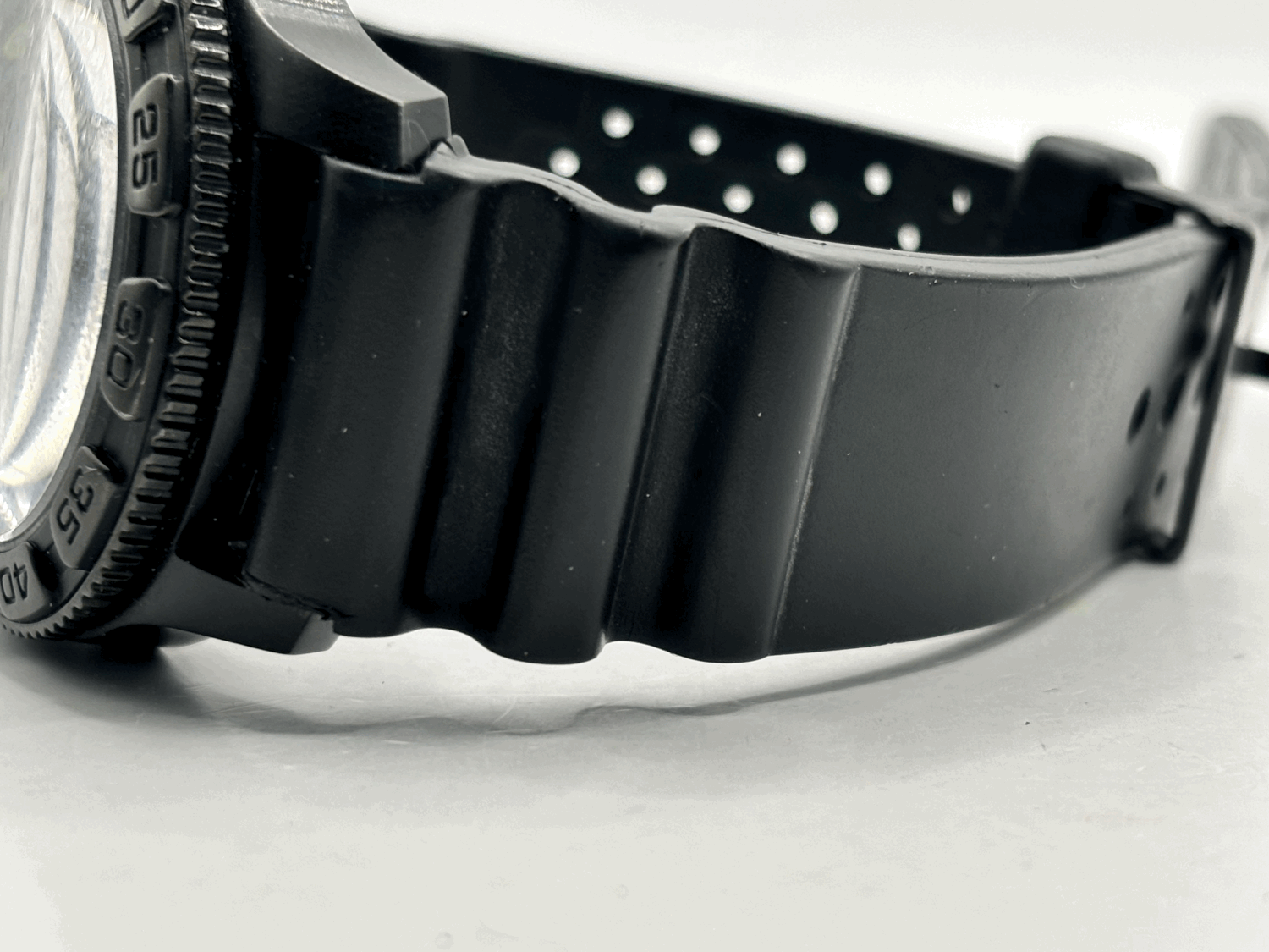 WH951 C600 Tri-Tech Diver Elite - (10/2009) — Ward Hoard