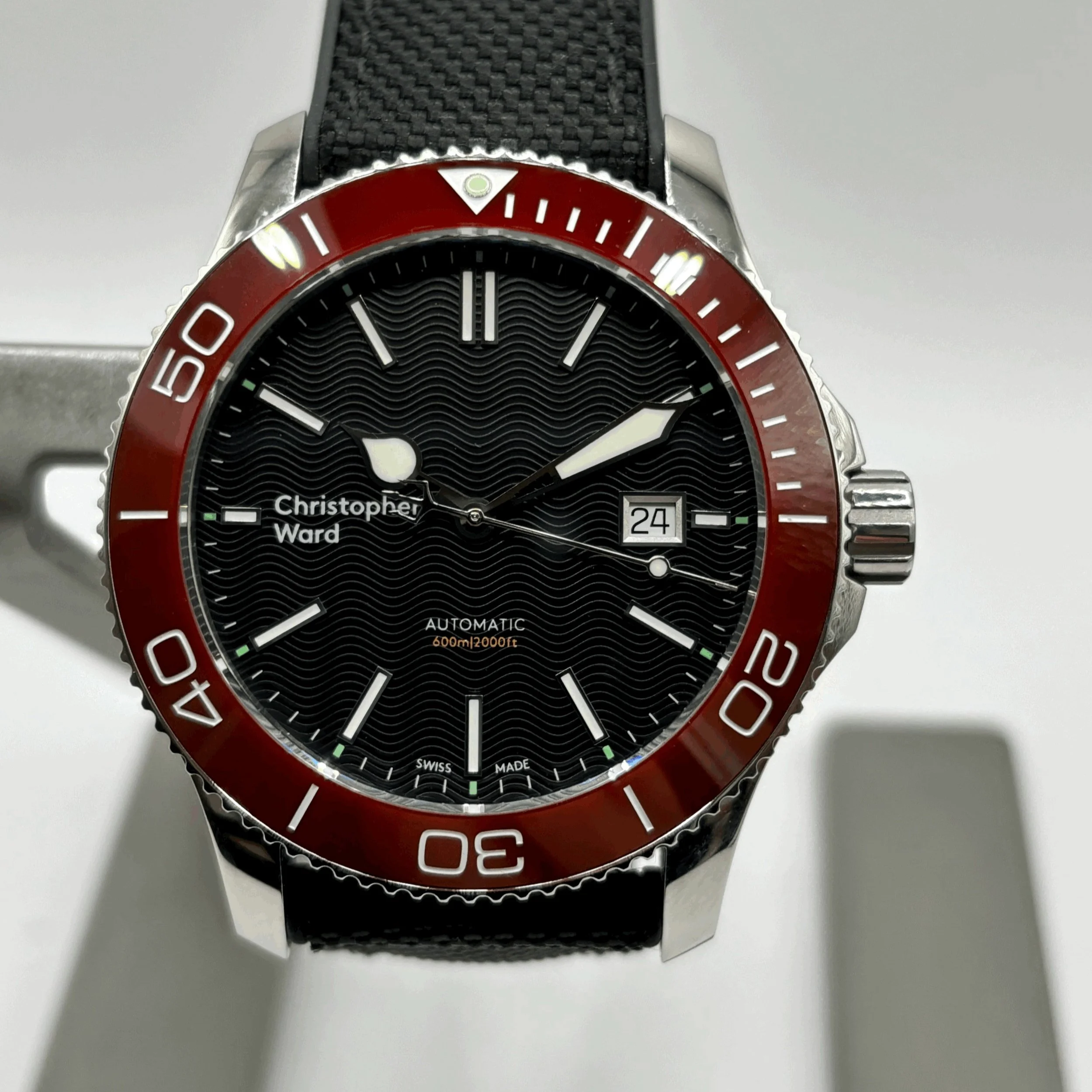 SOLD WH774 - C60 Trident Pro 600 Mk2.5 43mm Red bezel (Undated)