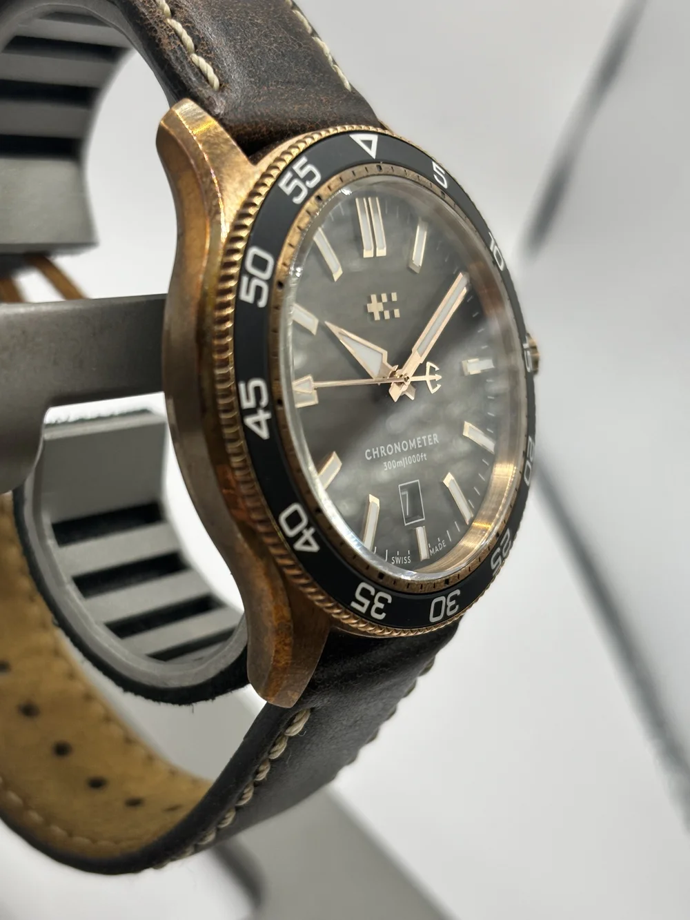 Review C60 Trident Bronze C60 Trident Pro 600 Bronze Top