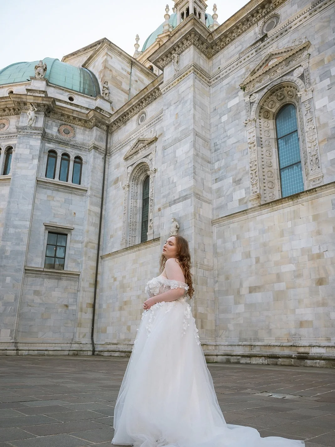 Lake Como Elopement – A Dream in Lace and Sunshine
There are few places in the world as effortlessly romantic as Lake Como. Nestled in the heart of Italy, it’s a place where history, beauty and timeless elegance come together, making it