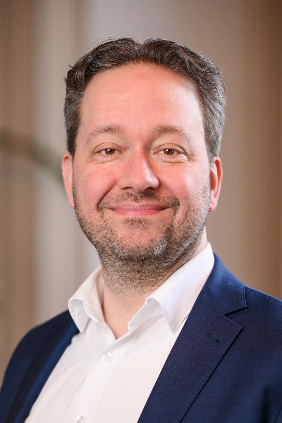 Prof Dr Bram Akkermans