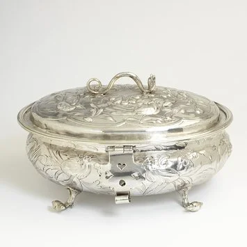 Sugar box 1640 John Richardson London.jpg