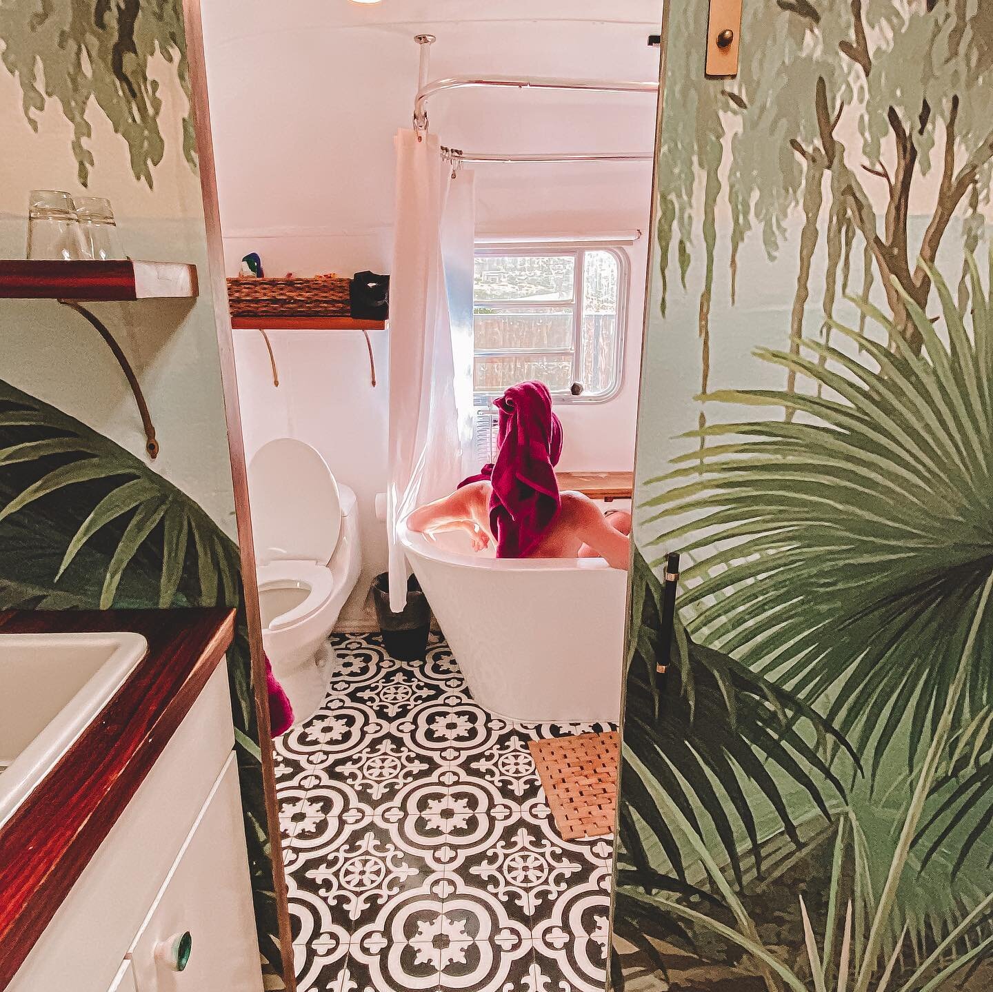 We hope you all enjoyed the long weekend and the start to July!

Whether you spent it with some nice R&amp;R in a bath with a face mask, celebrating and spending time with friends and families, on adventurous road trips, having disco cowboy parties, 