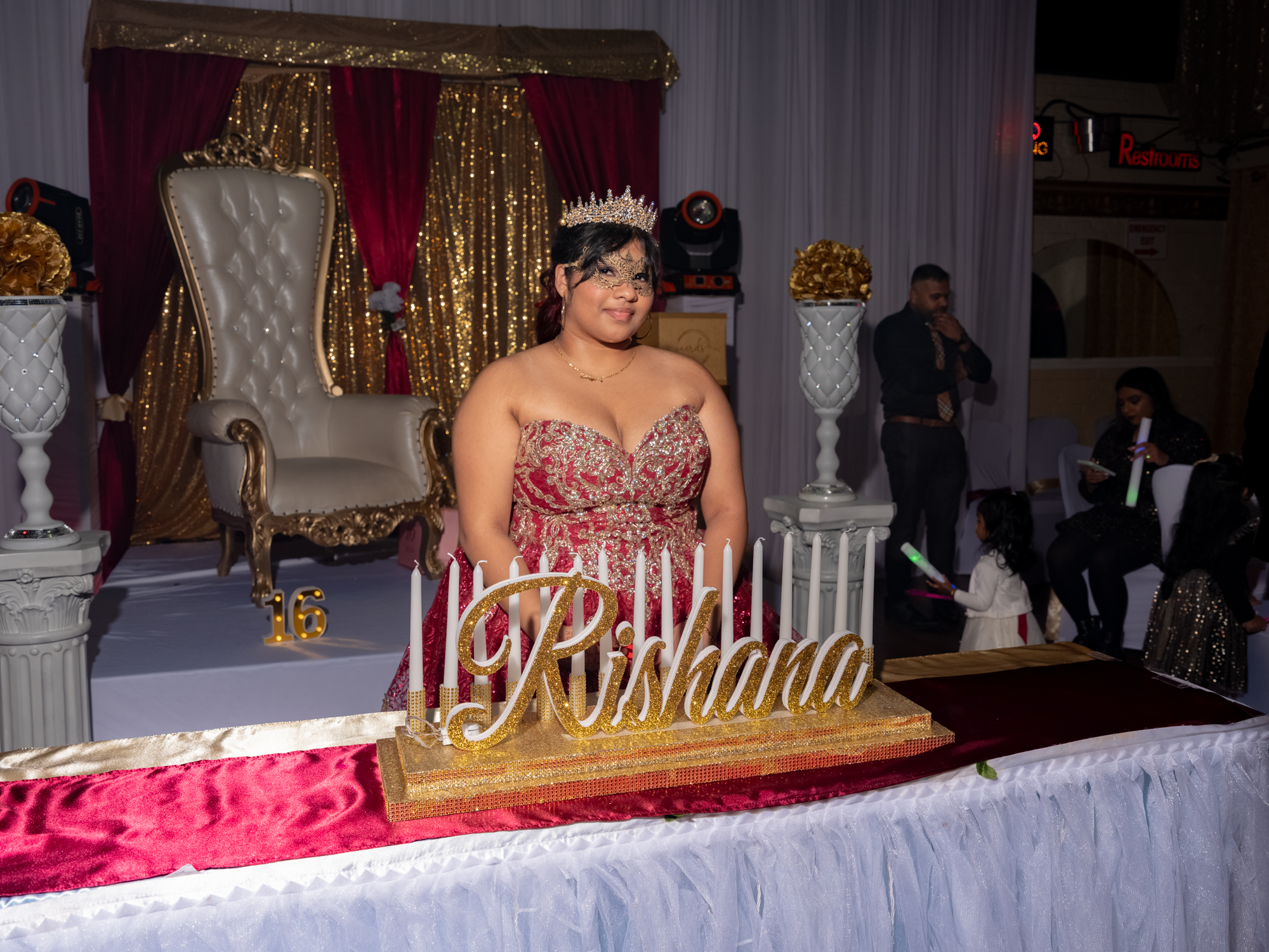 Shanna S16-25.png