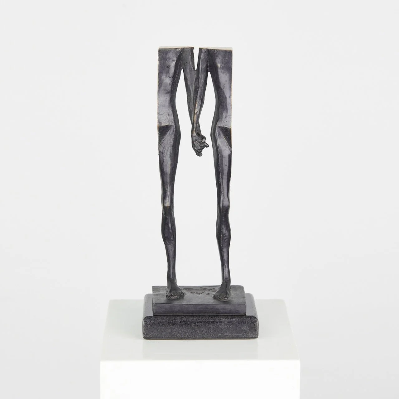  Title: Edge of Silence   
(HxWxD): 25 x 8 x 5 cm 
Bronze