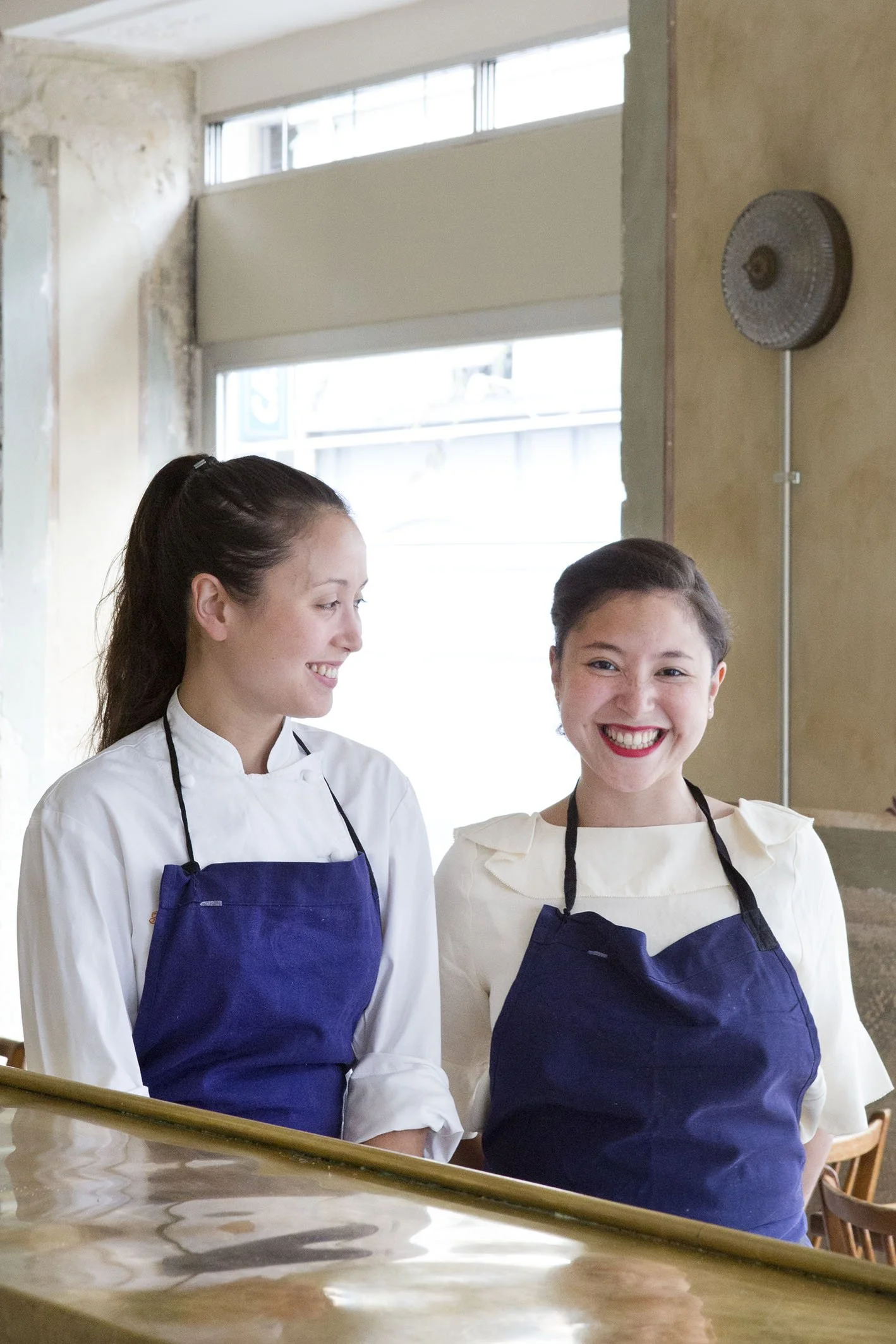 charlotte-brunet-photographe-culinaire-food-paris-servant-bistronomie-portraits-soeurs-levha.jpg