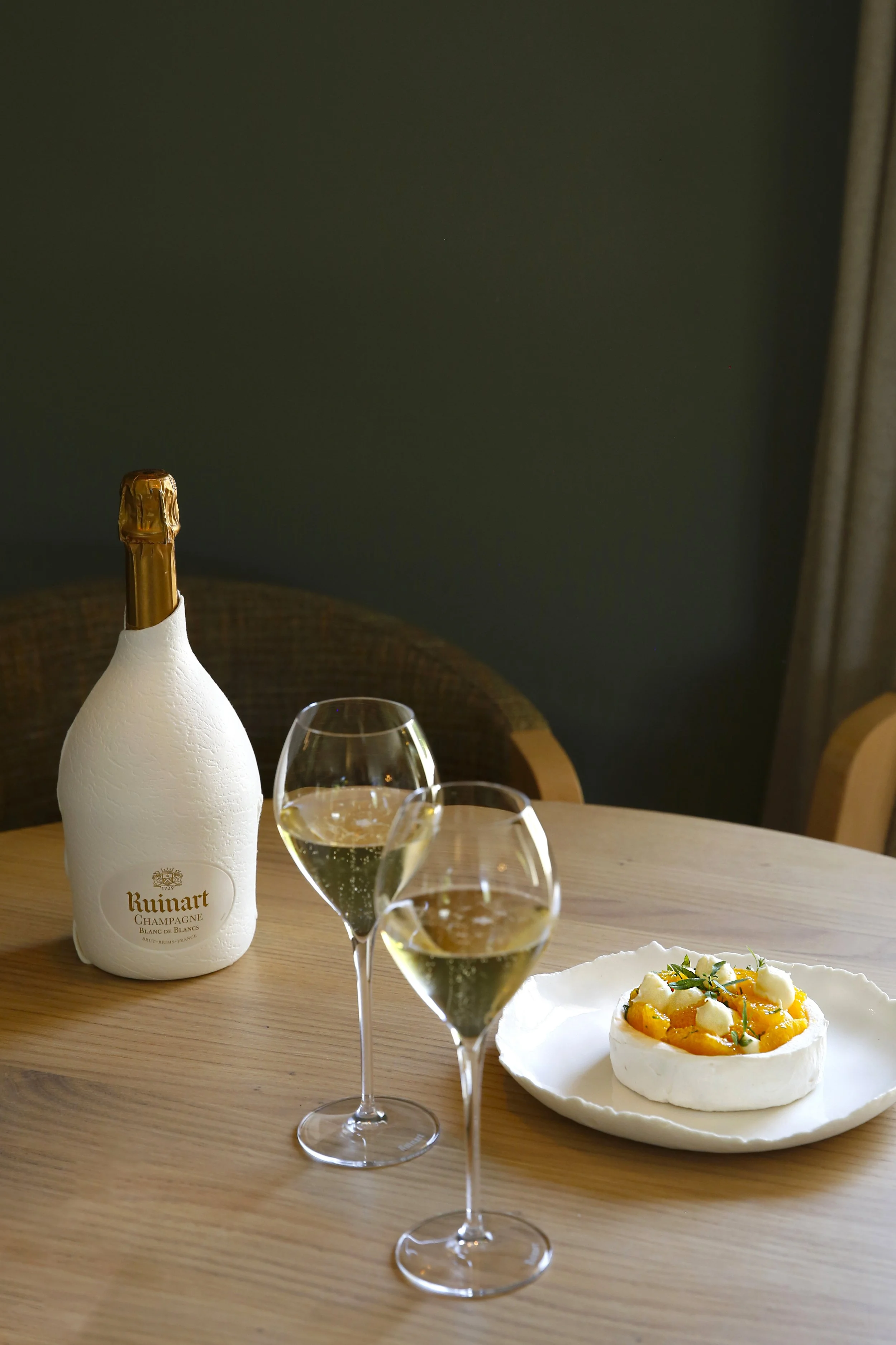 charlotte_brunet_photographe_culinaire_food_paris_champagnes_ruinart_cybèle-idelot__dessert.jpg