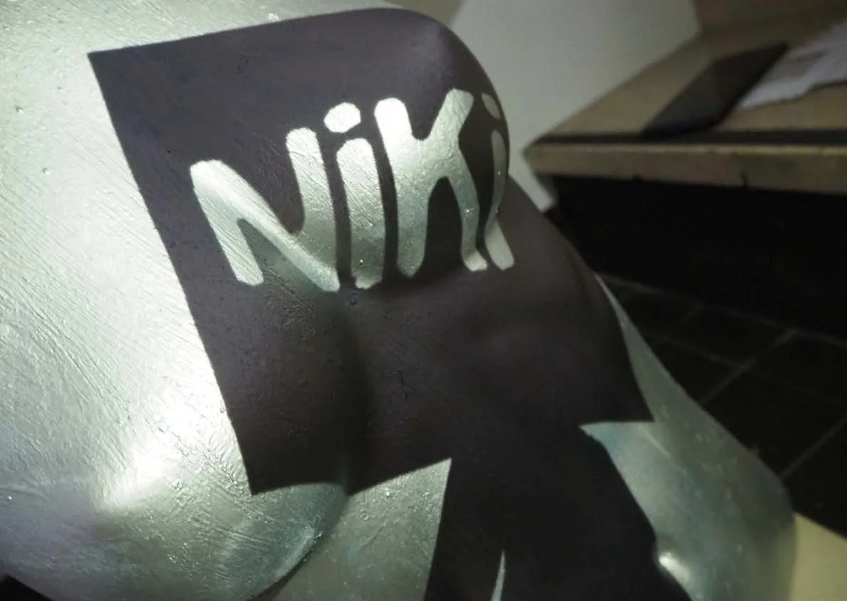 niki_Page_08 Grande.jpeg