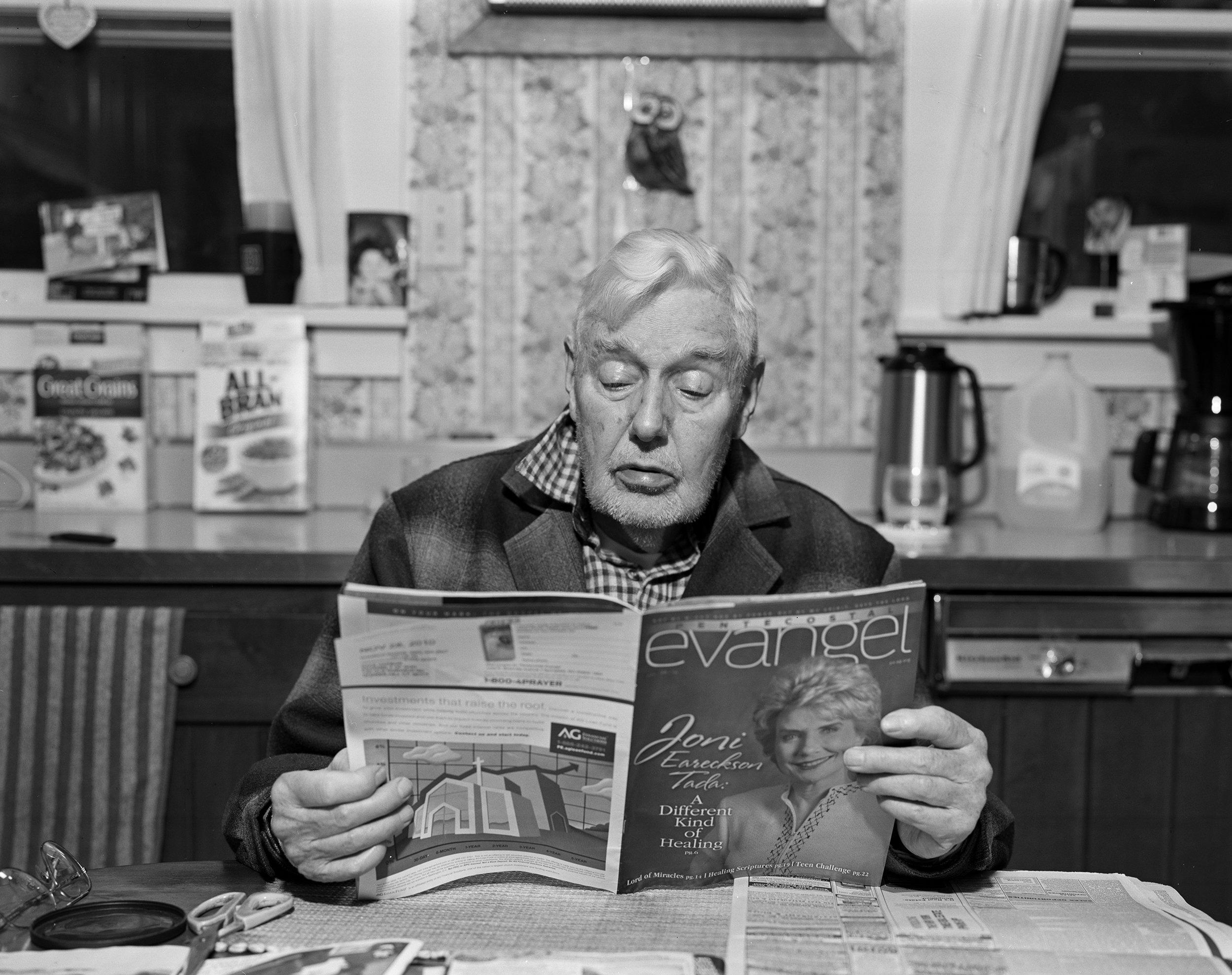 002_Messengers_Untitled_KathyaLanderos.jpg
