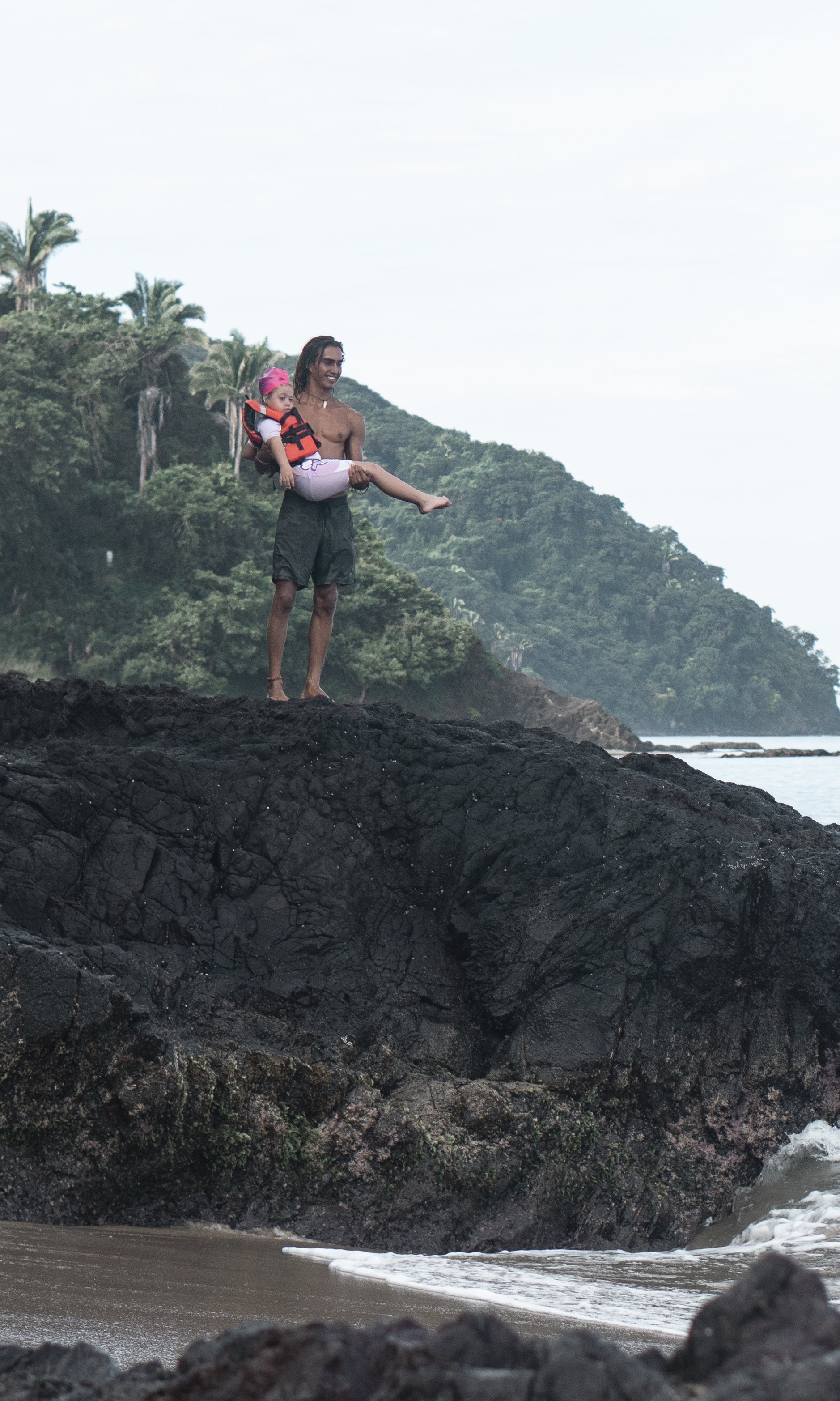 Surfeando Sonrisas Lo de Marcos-36.jpg