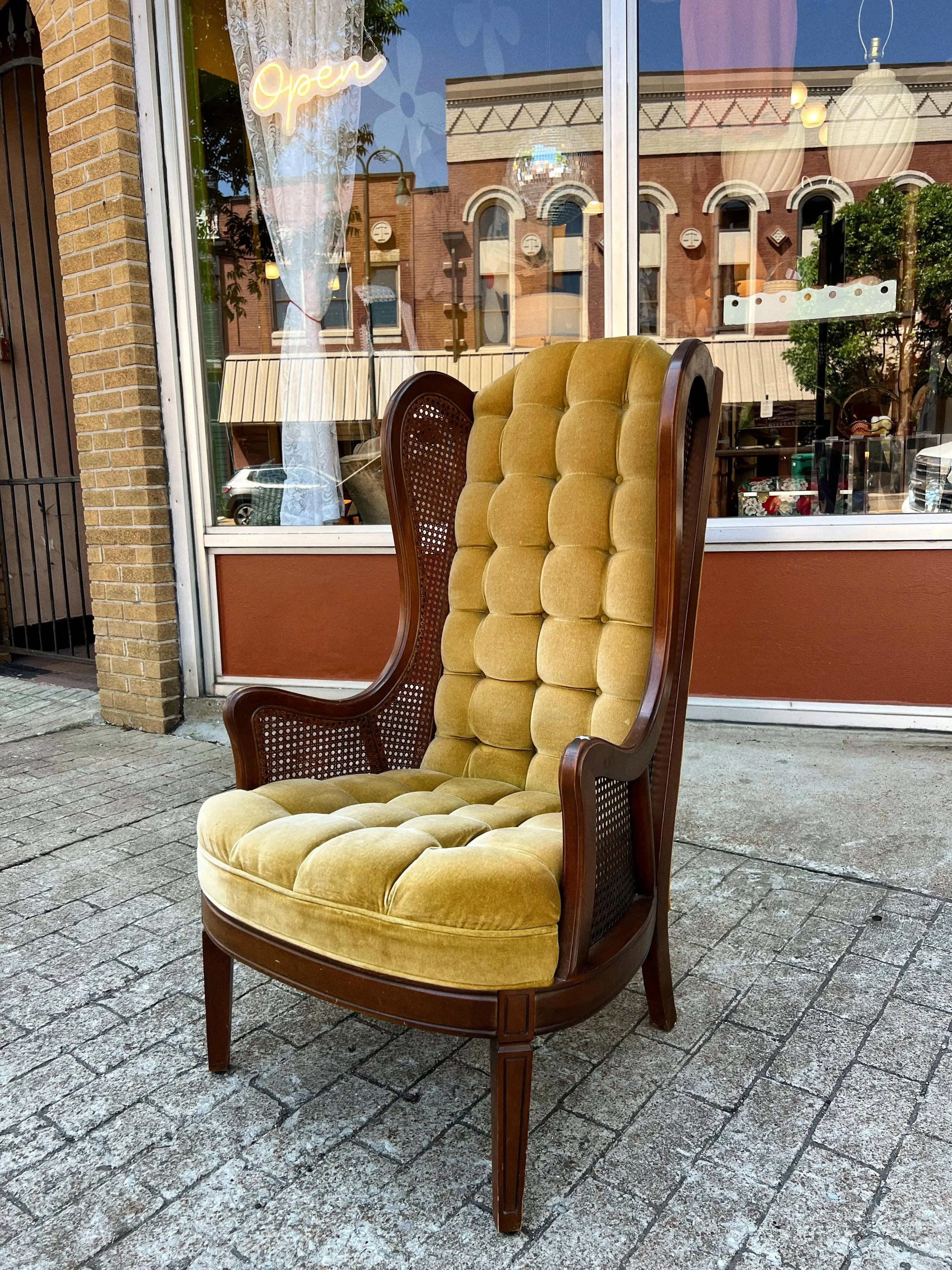✨SOLD✨Absolutely stunning golden velvet cane wingback chair. 💛  Is it comfortable or just a sit pretty chair, you ask? Oh, it&rsquo;s comfortable alright, and will brighten up your space! 

✨$125✨