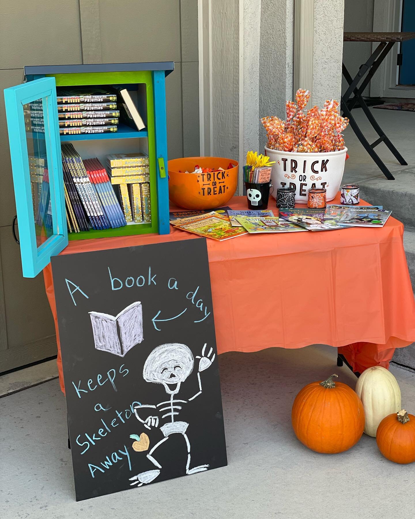 Happy Halloween&hellip;remember, a book a day keeps the skeleton away🎃📚 
.
#littlefreelibrary #littlelibrary #bookexchange #booksforkids #halloween #endbookdeserts #sharingbooksforgood