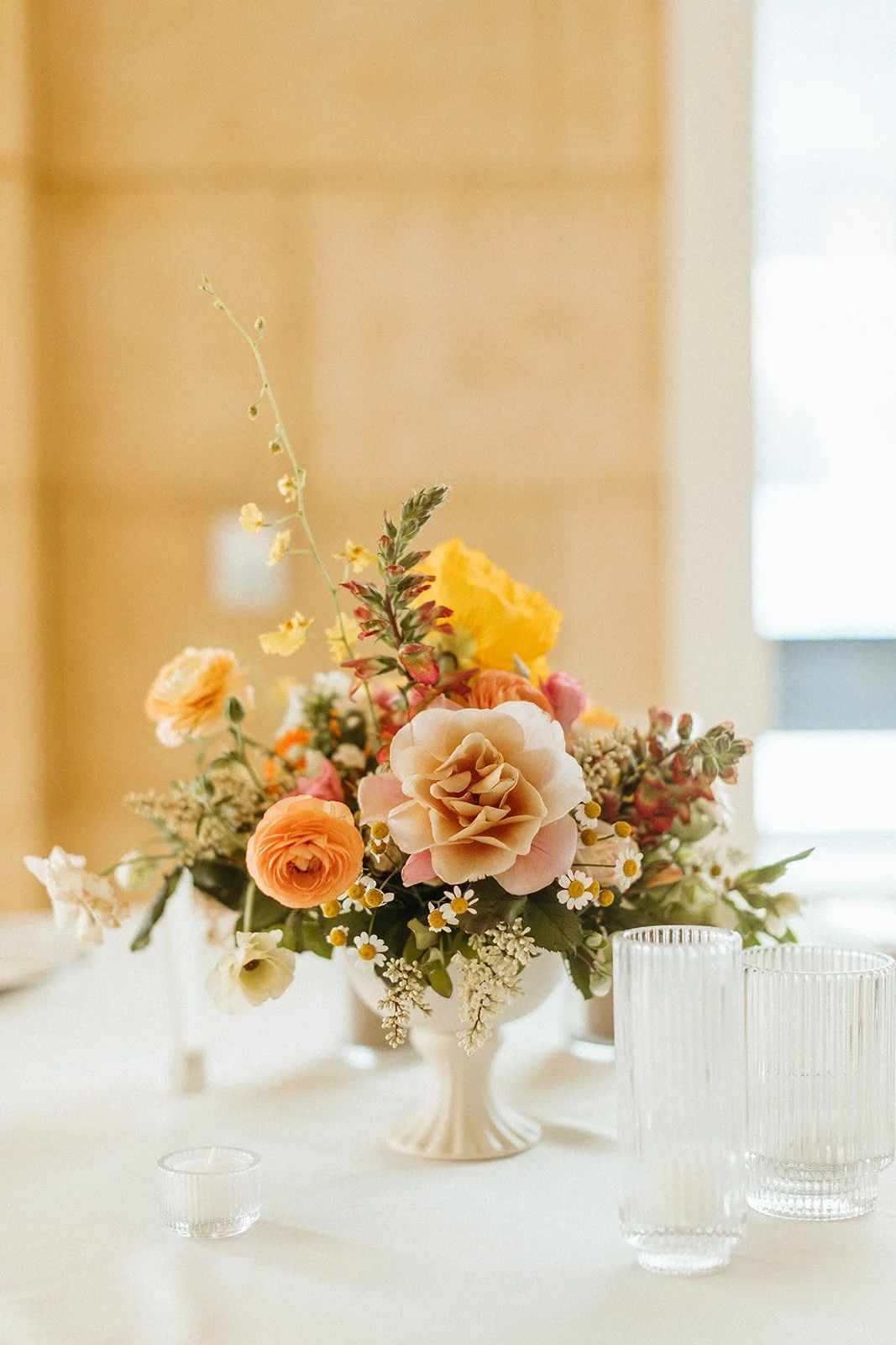 reception flowers centerpieces art deco ballroom venue flowers and candlesmodern garden wedding flowers  the grand hall downtown kc the cottage rose kansas city wedding florist crossroads floral compote