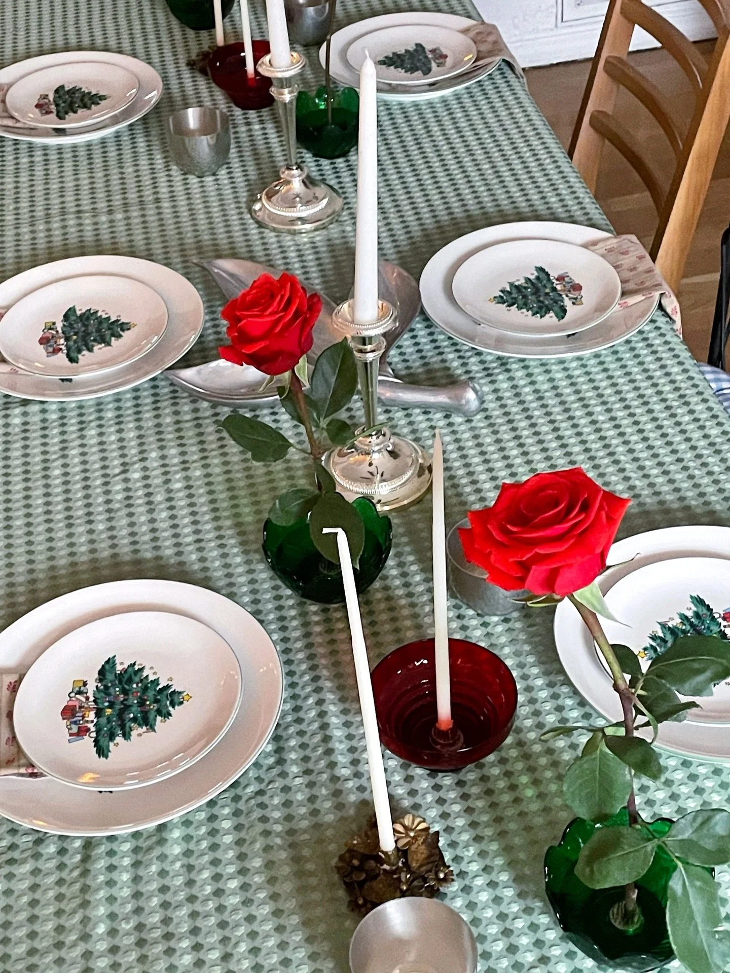 December! Last photo dump of the year ❤️ #thecottagerose 
.
.
Kansas City florist | Kansas City wedding florist | holiday decor | holiday season | florist life