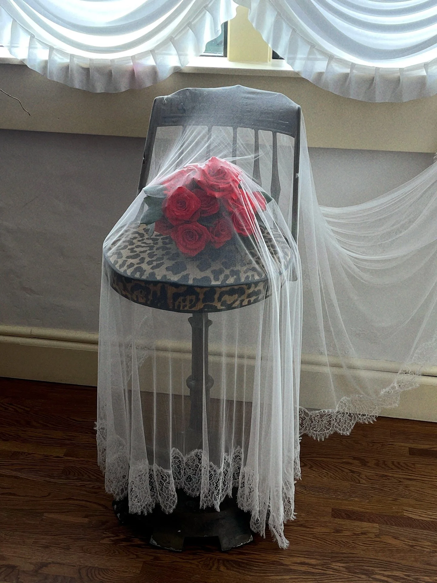 BTS from last week 🫶❤️ #thecottagerose 
.
.
Kansas City wedding florist | modern florals | florist life | fabric and flowers | lace | amaranth | anthurium | #ferrellholdingflowers